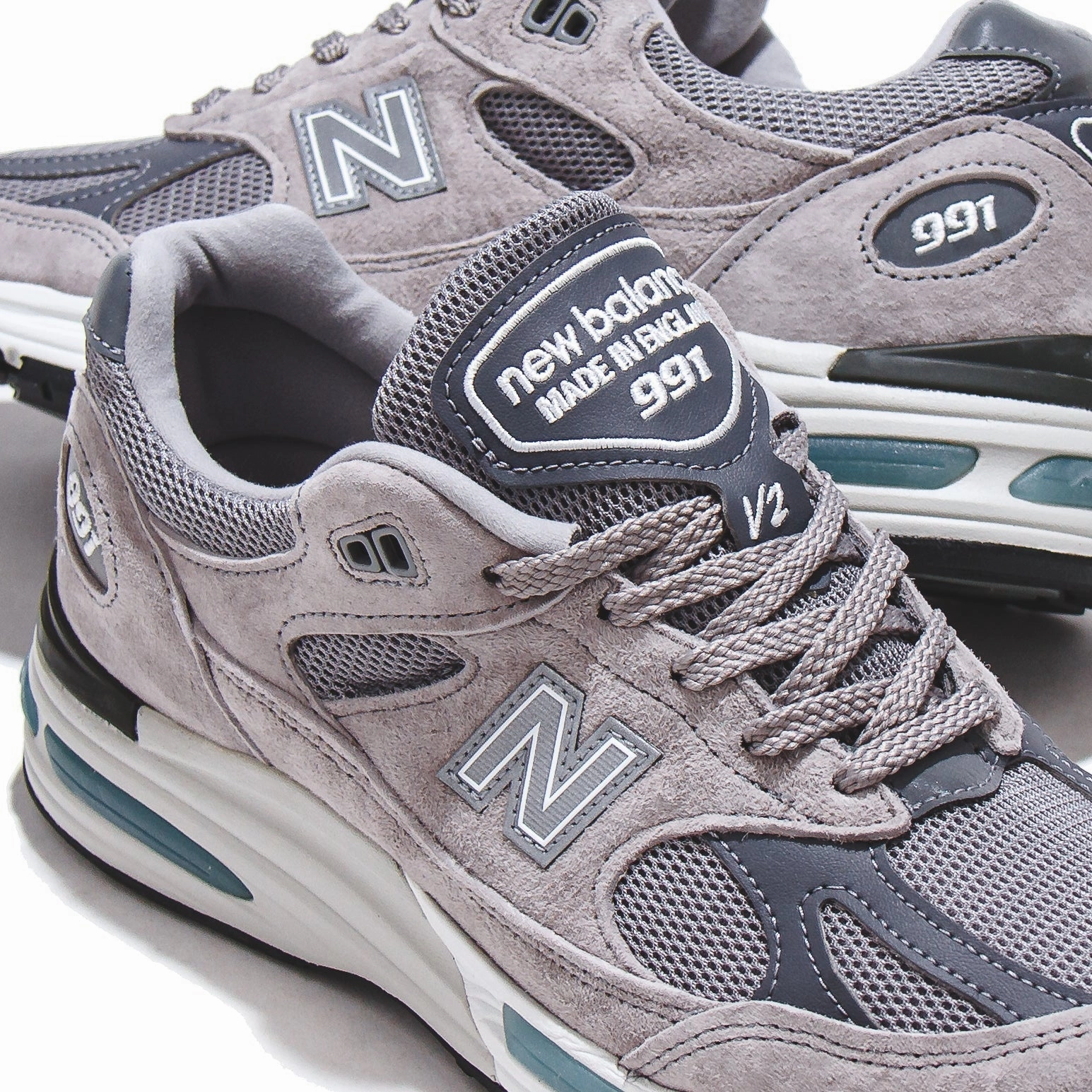 Active Step New Balance Unisex 991v2 Rock Ridge Made In UK U991GL2
