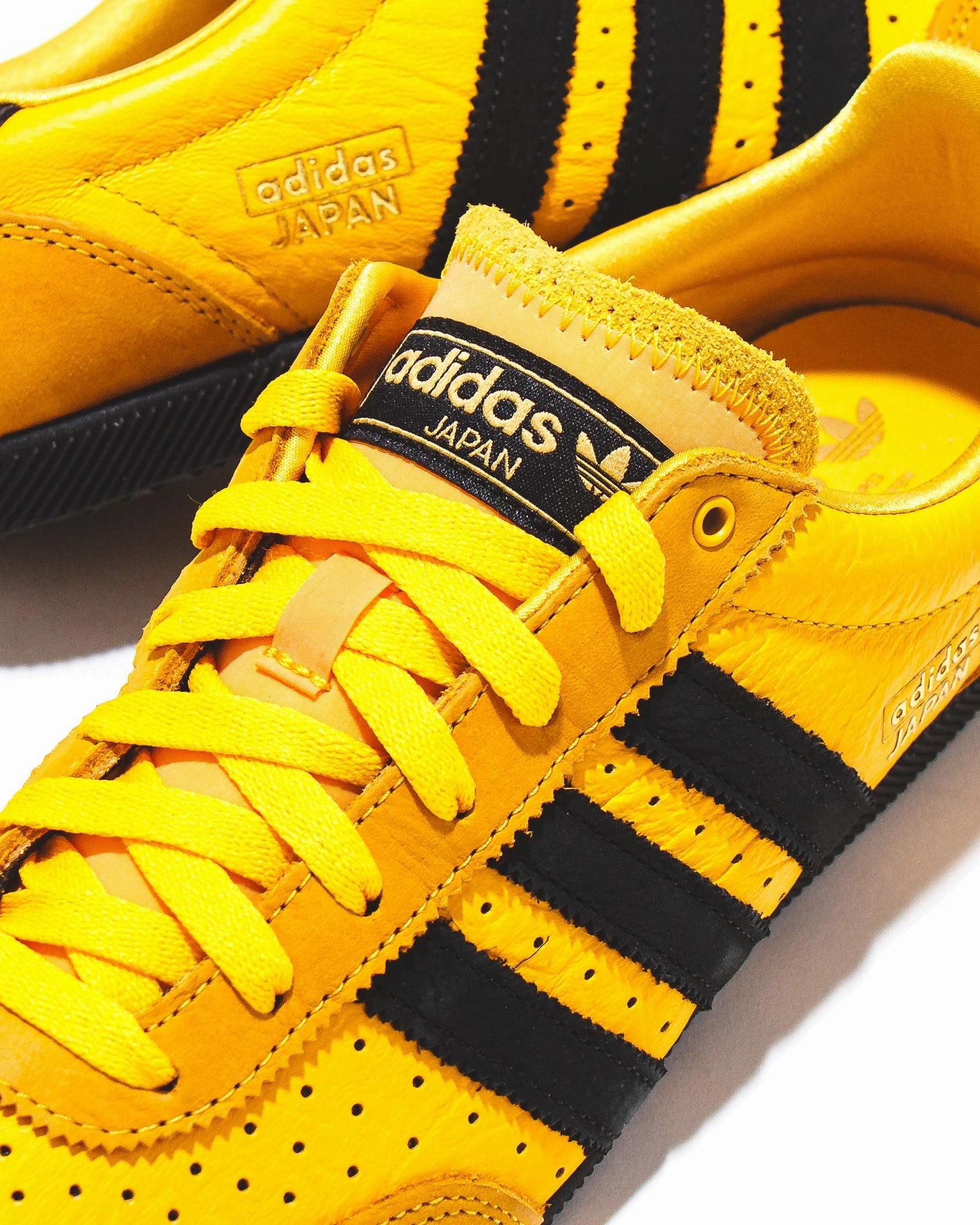 Adidas Women Japan Yellow JI2665 Relax Comfort