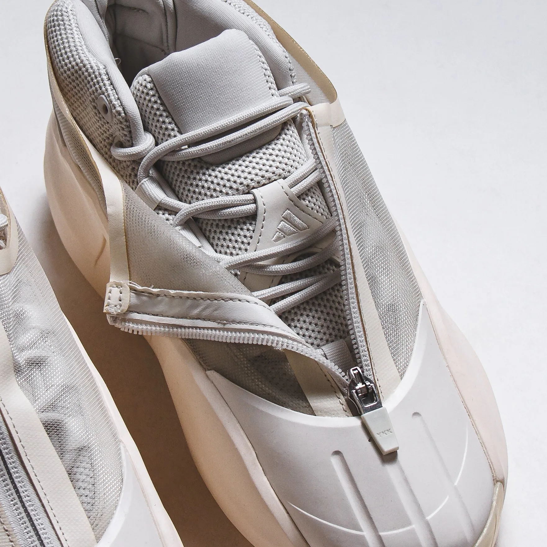 Advanced Grip Zones Adidas Basketball Men Crazy IIInfinity Chalk White IH2663