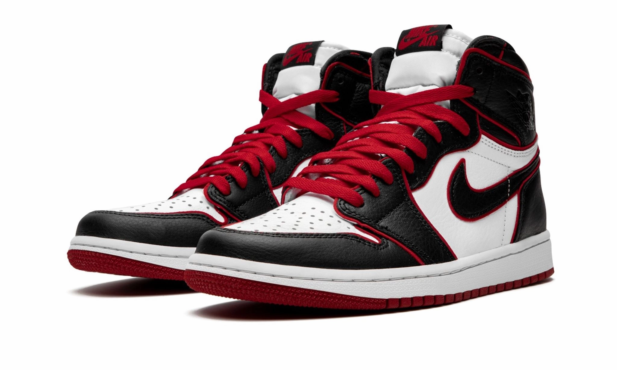 Air Jordan 1 High OG Bloodline Meant To Fly Everyday Style