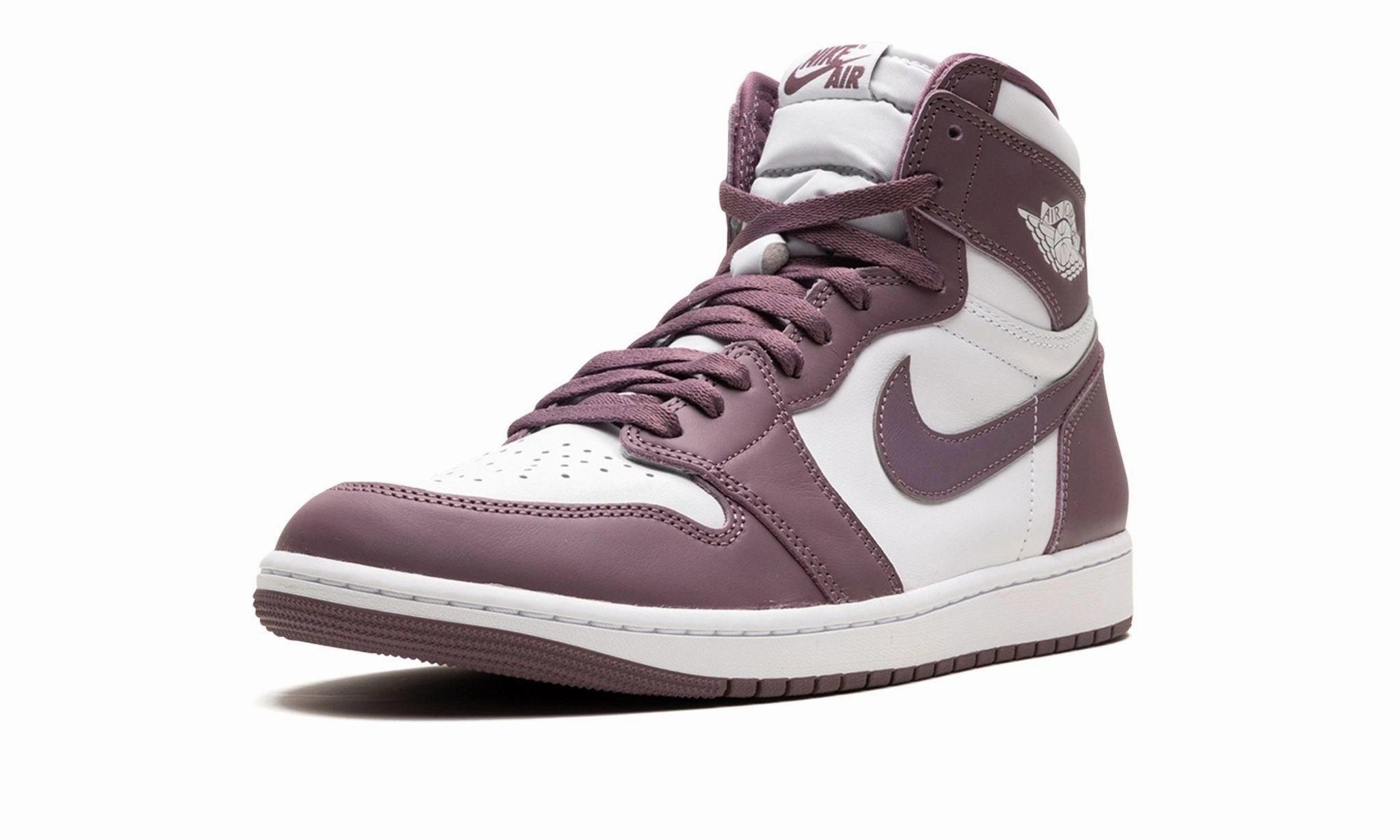 Air Jordan 1 High OG Mauve Modern Flex