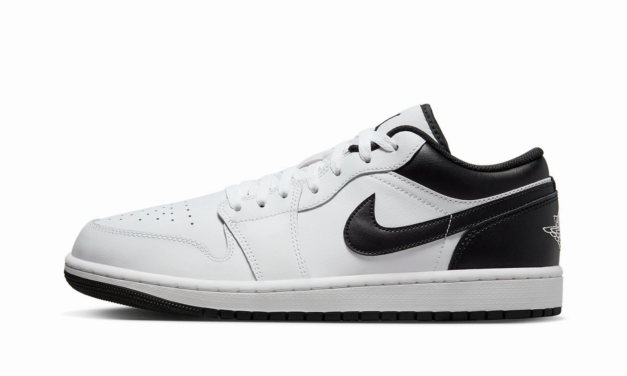 Foot Hug Air Jordan 1 Low 'White Black'