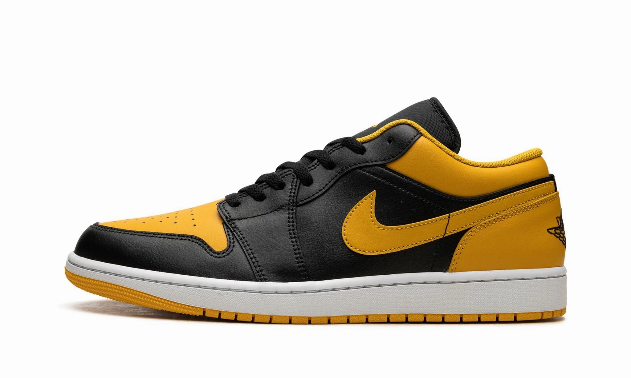 Stream Jog Air Jordan 1 Low 'Yellow Ochre'
