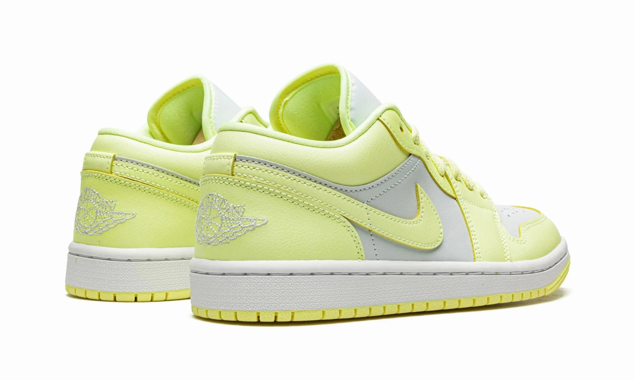 Air Jordan 1 Low Lemonade (Women's) Daily Motion-Step