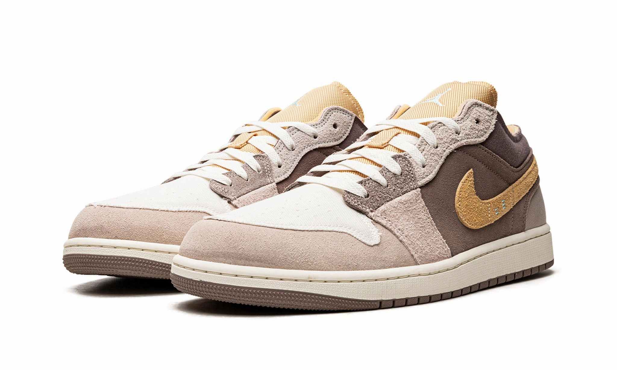 Air Jordan 1 Low SE Craft Taupe Haze Bold Move