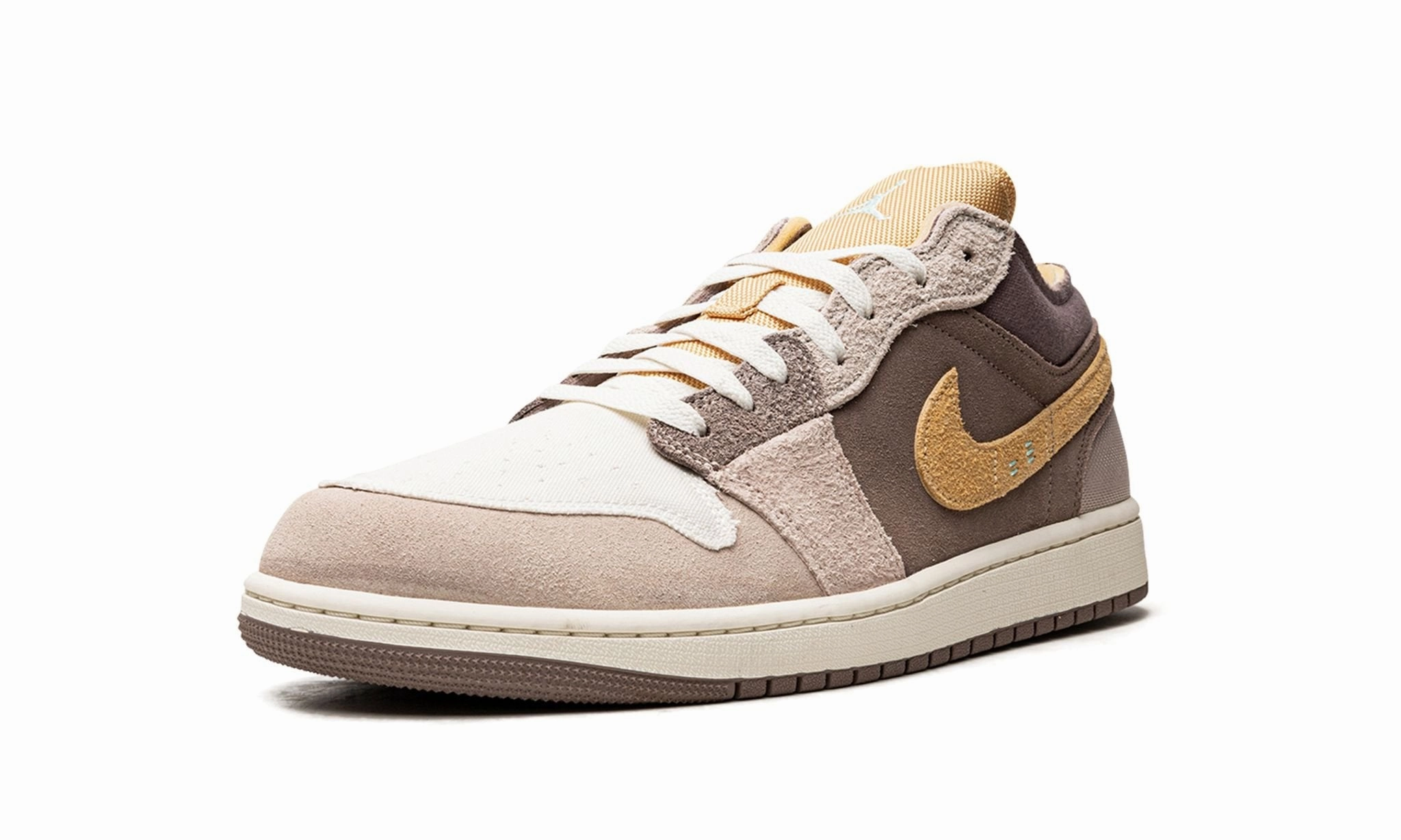 Air Jordan 1 Low SE Craft Taupe Haze Bold Move
