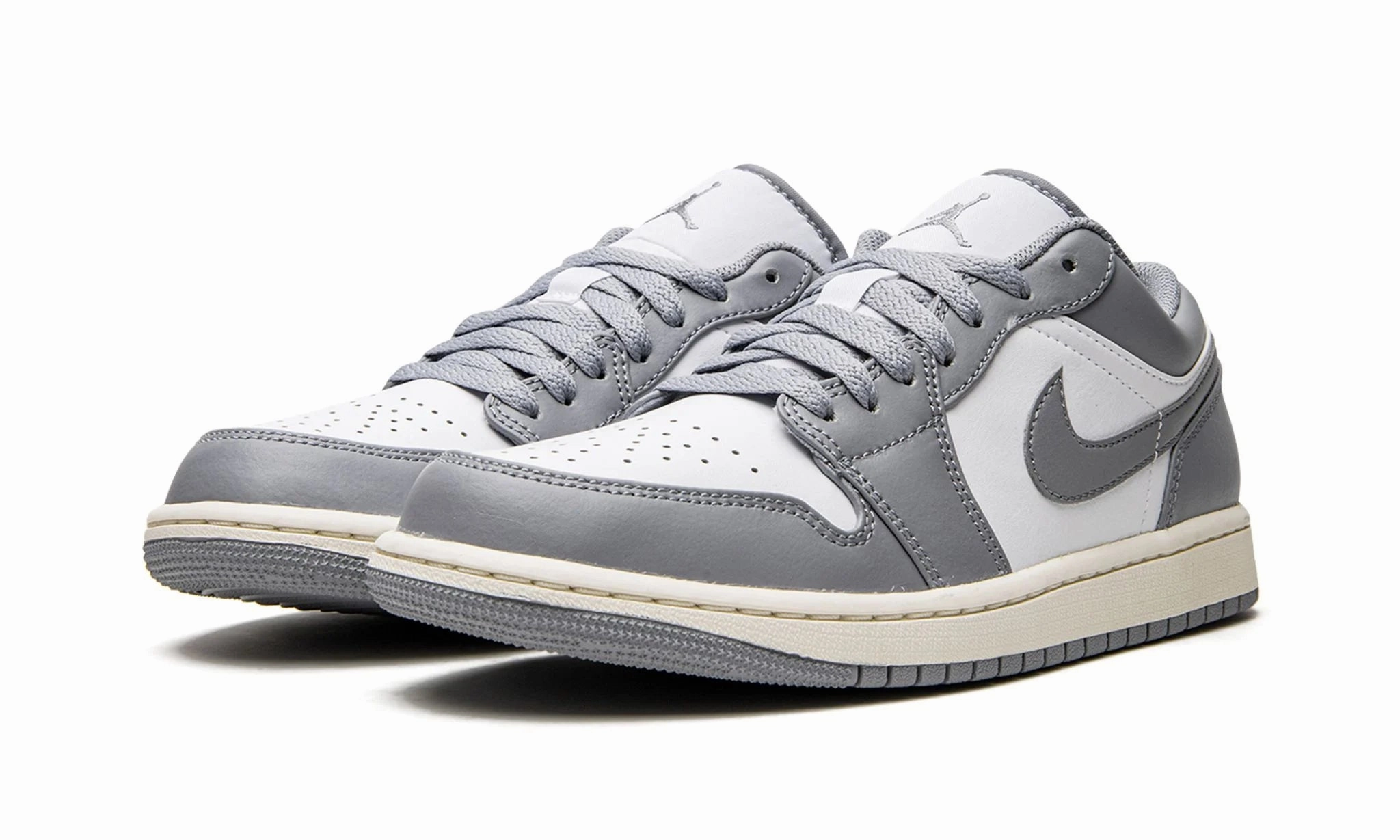 Air Jordan 1 Low Stealth Flex Edge