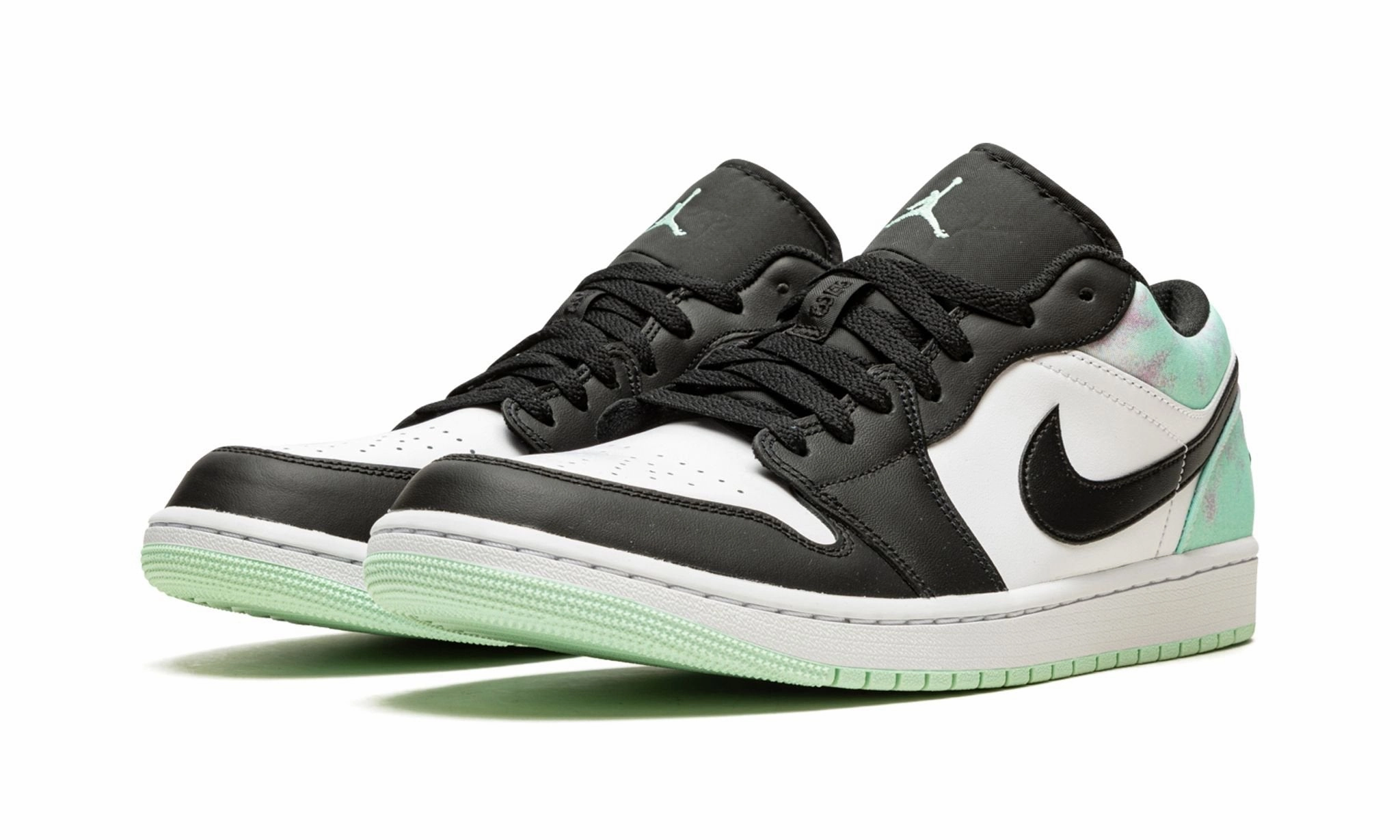 Air Jordan 1 Low TieDye Light Walk-Step Glide-Out