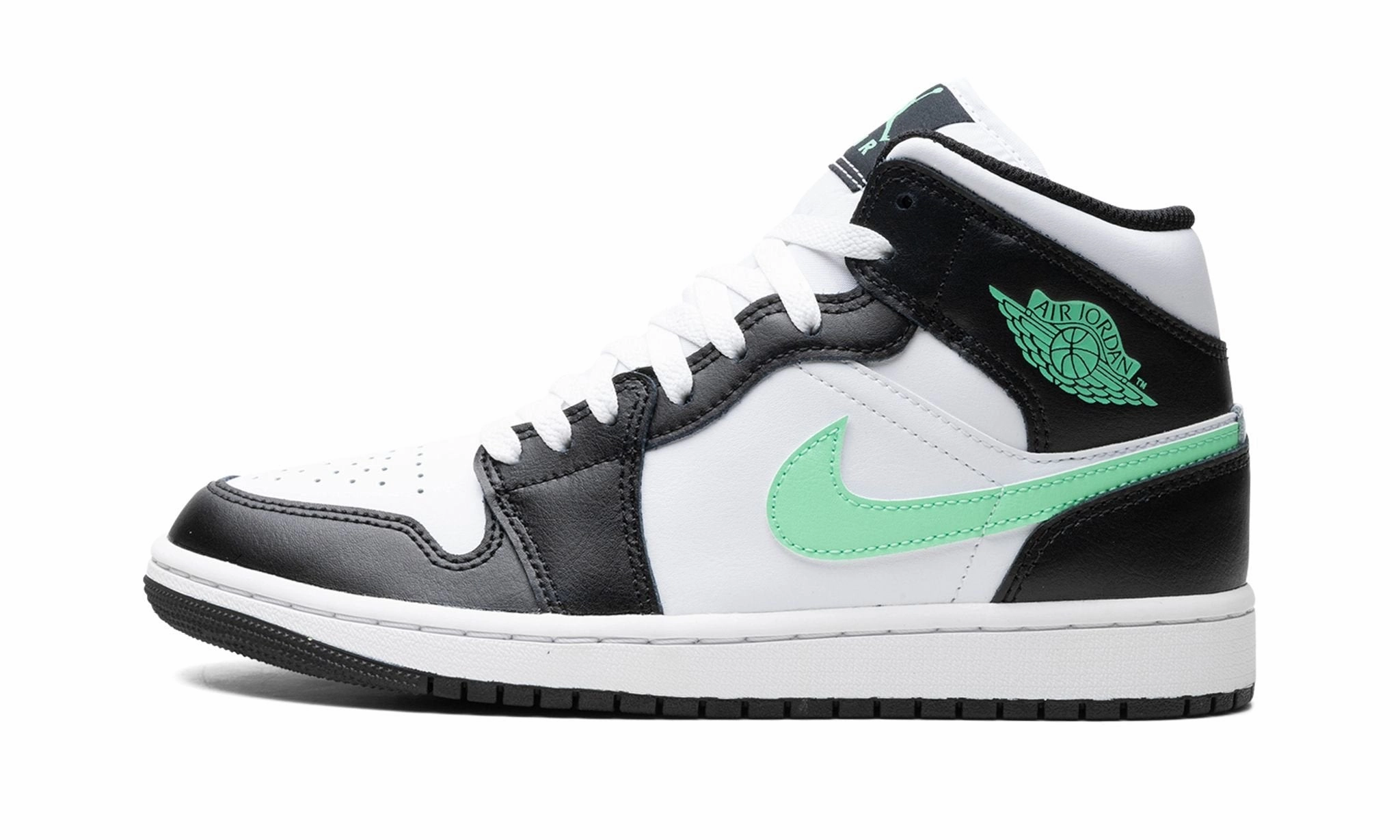 Air Jordan 1 Mid 'Green Glow' Sturdy sole