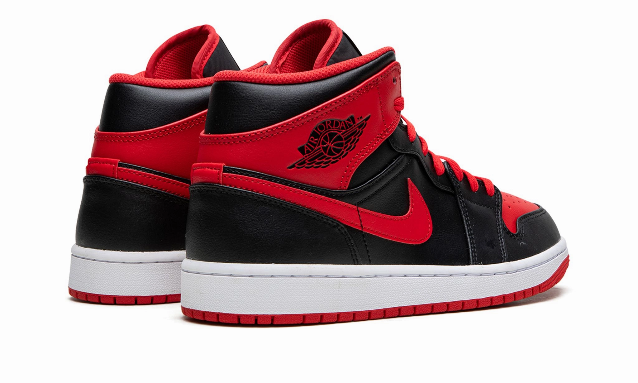 Air Jordan 1 Mid Alternate Bred Black Fire Red Adaptive Fit