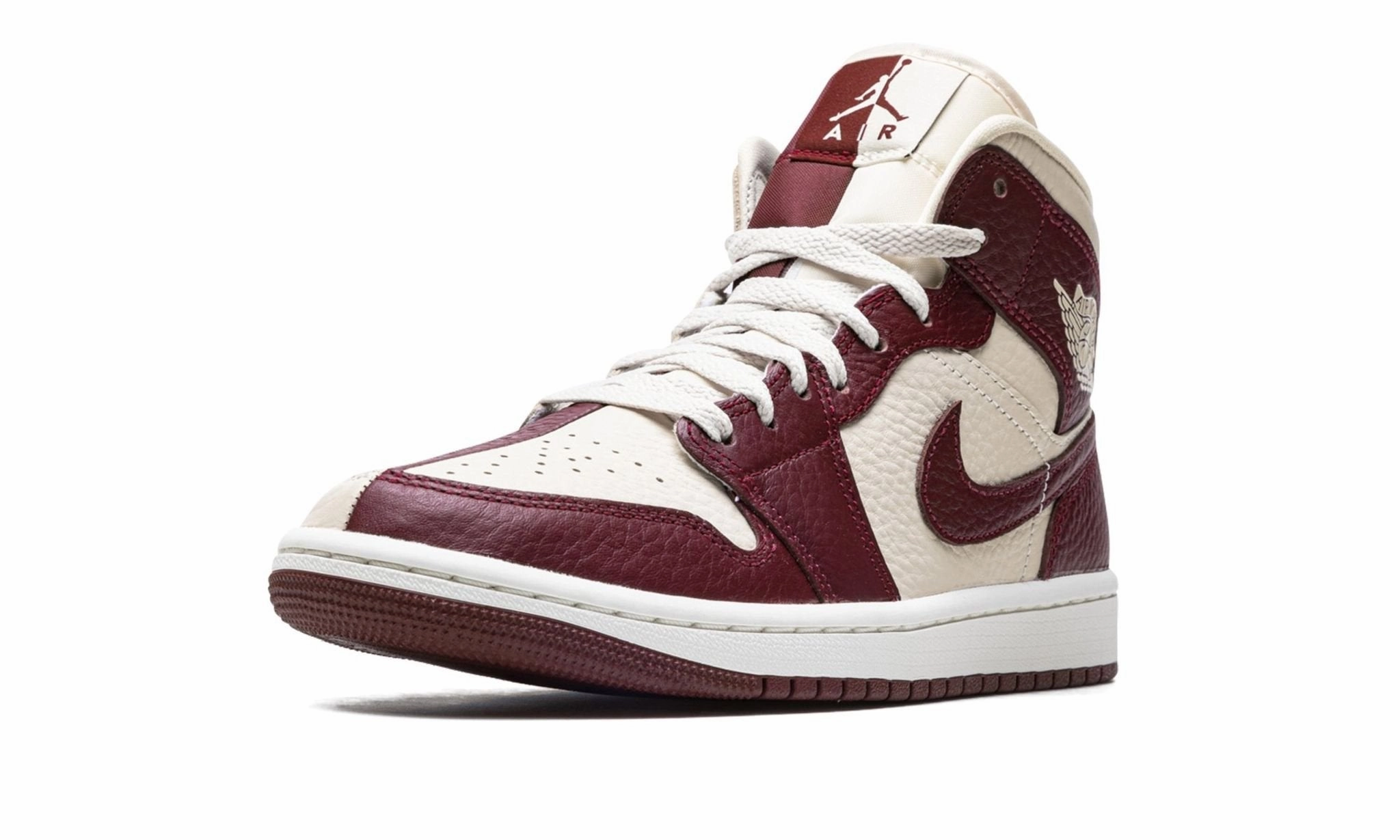 Air Jordan 1 Mid Cherrywood Red Quick design