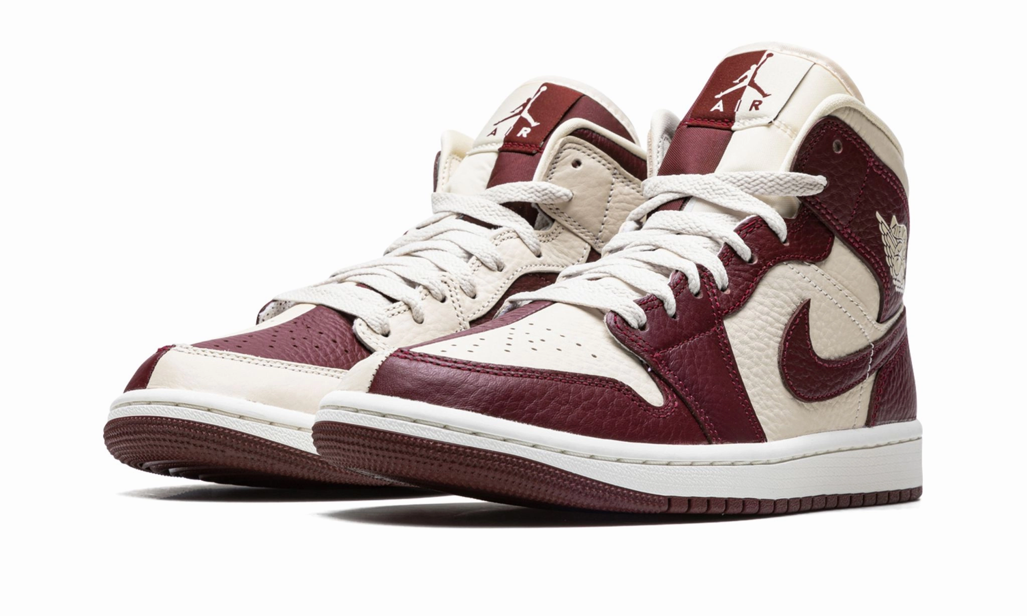 Air Jordan 1 Mid Cherrywood Red Quick design