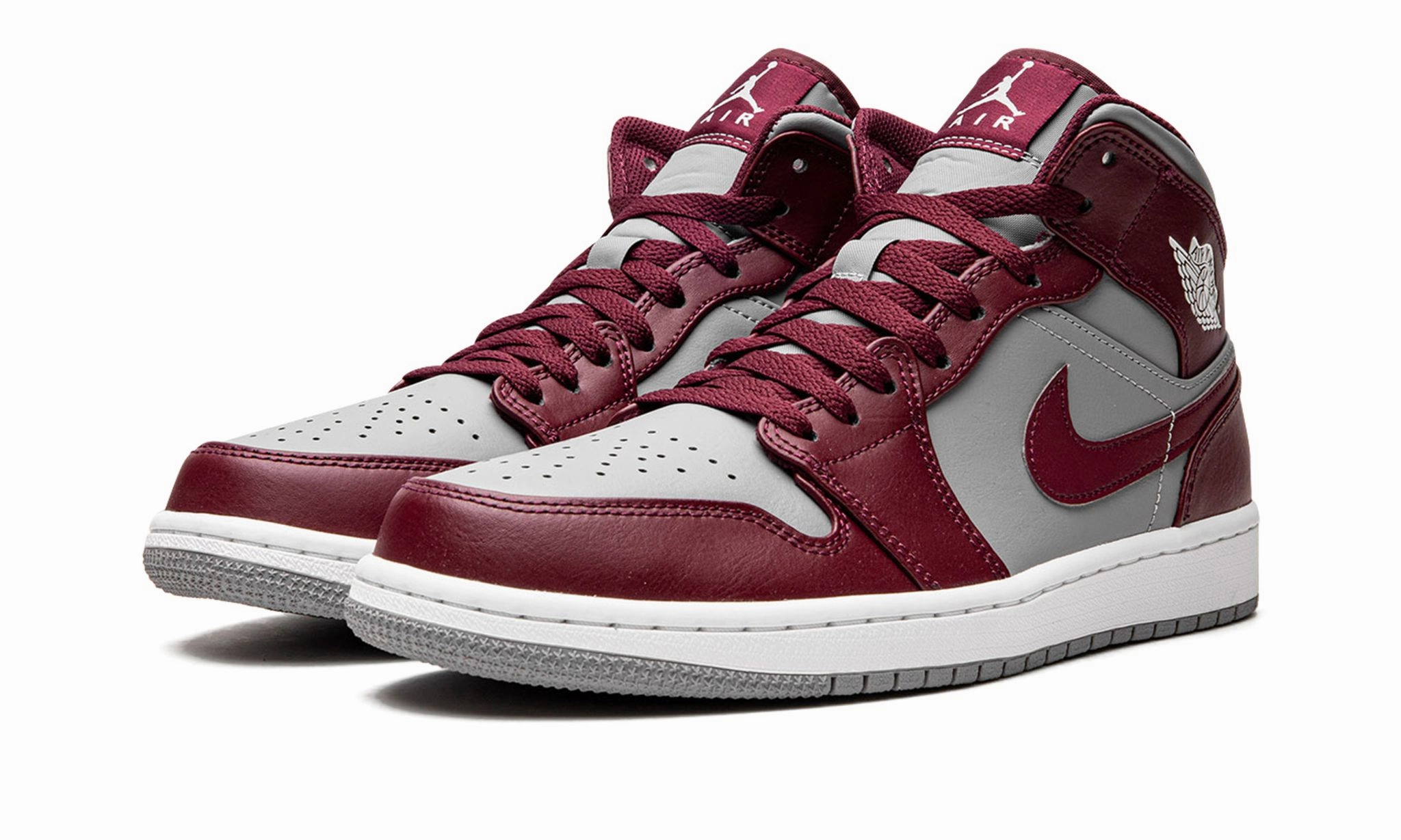 Air Jordan 1 Mid Team Red Street Wear