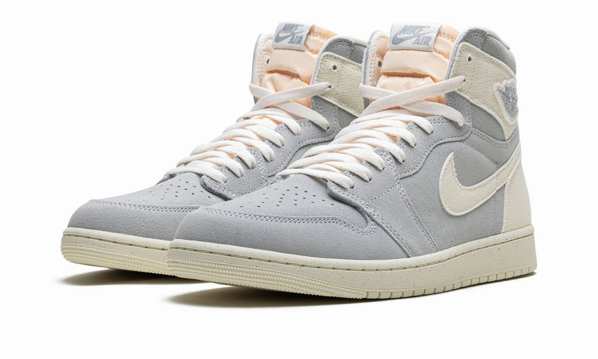 Air Jordan 1 Retro High OG Craft 'Ivory' Active Step Move Glide-Out