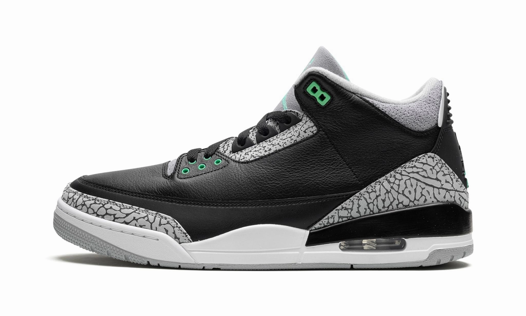 Air Jordan 3 Retro 'Green Glow' Soft Flow