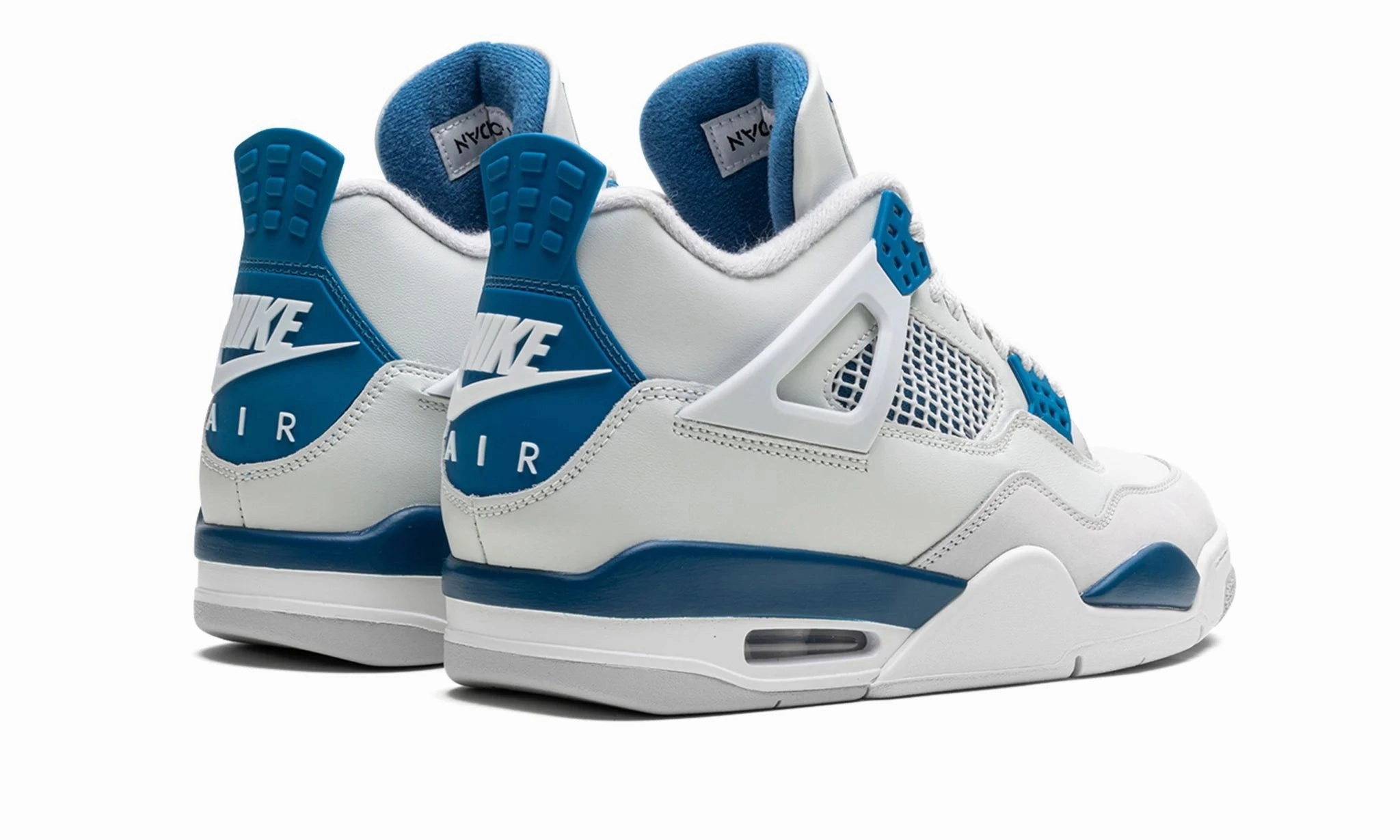 Air Jordan 4 Military Blue Versatile usability