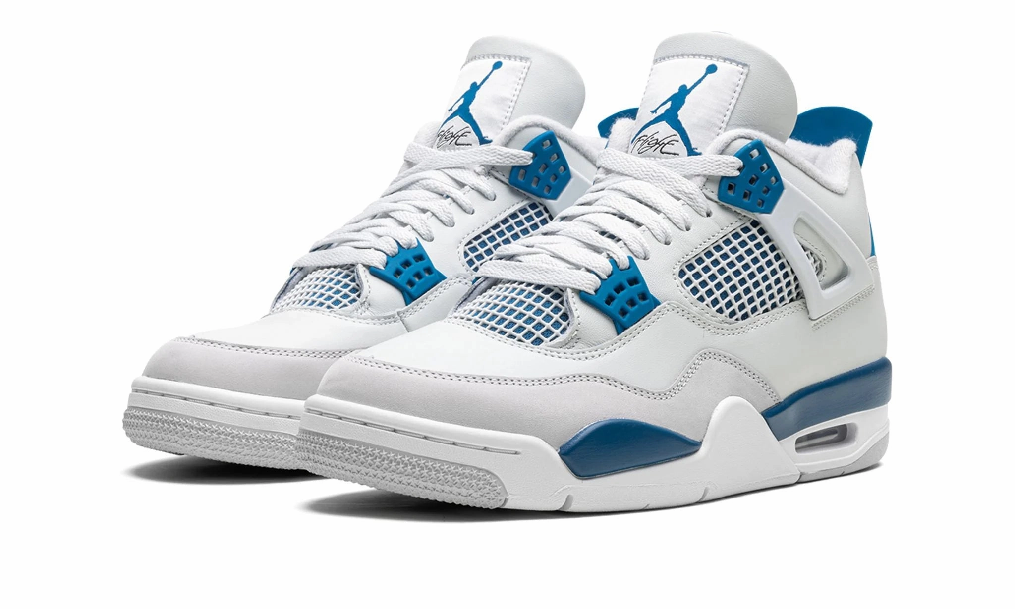 Air Jordan 4 Military Blue Versatile usability