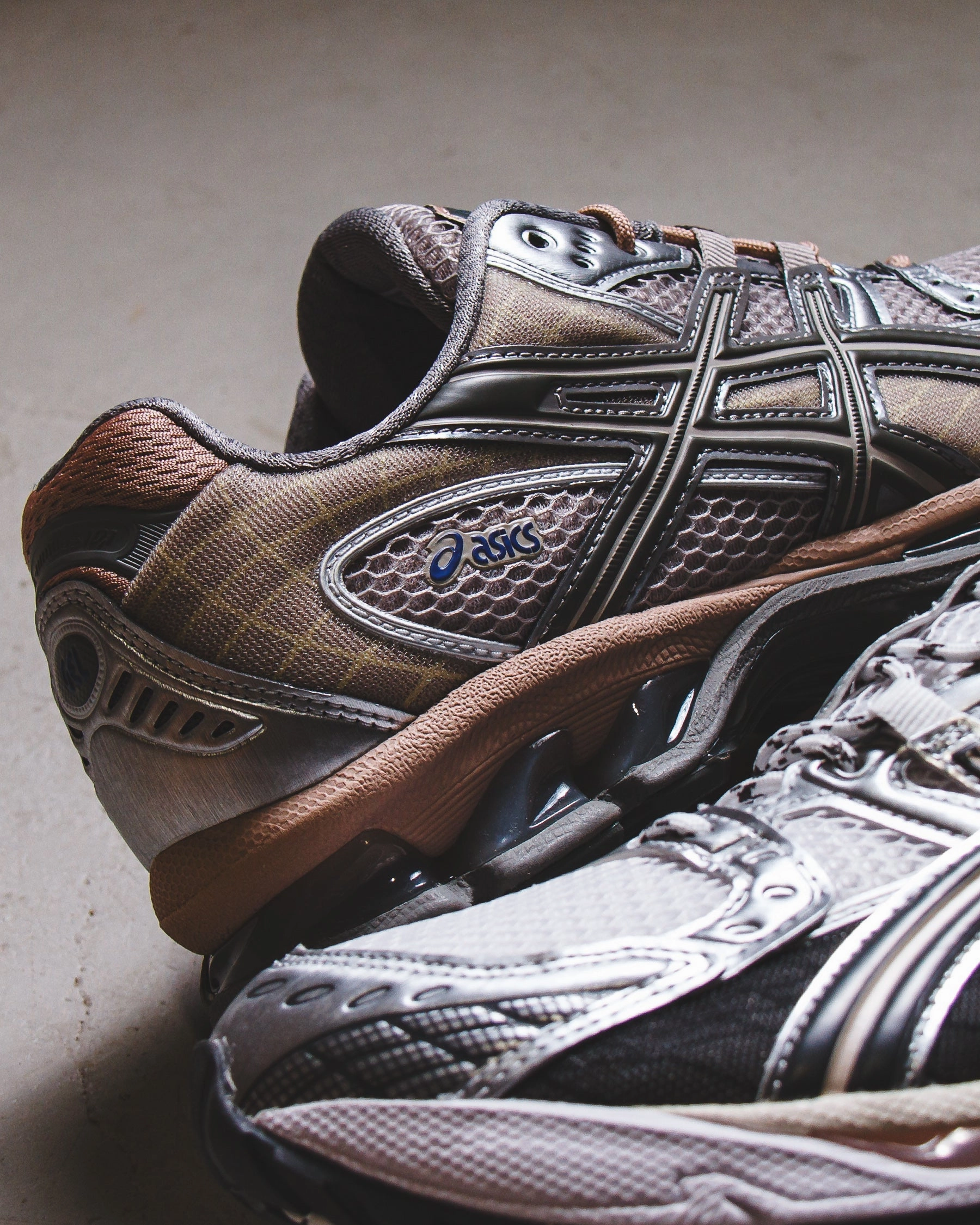 Asics Men Gel-Nimbus 10.1 White Obsidian Grey 1203A543-104 Pure Flow