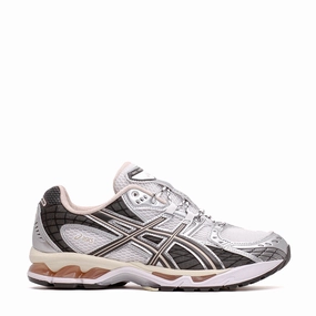 Outdoor Vibe Petal Jog Asics Men Gel-Nimbus 10.1 White Obsidian Grey 1203A543-104