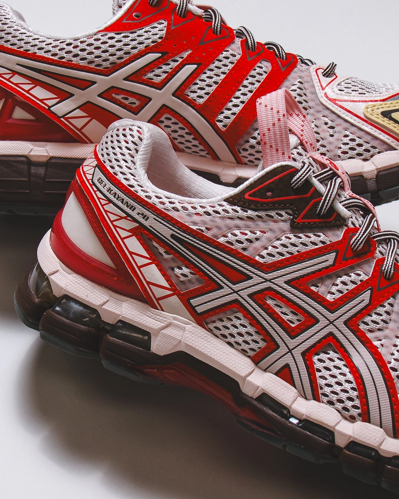 Asics Men UB9-S Gel-Kayano 20 Crystal Pink Classic Red Core 1203A456-700 Active Ease