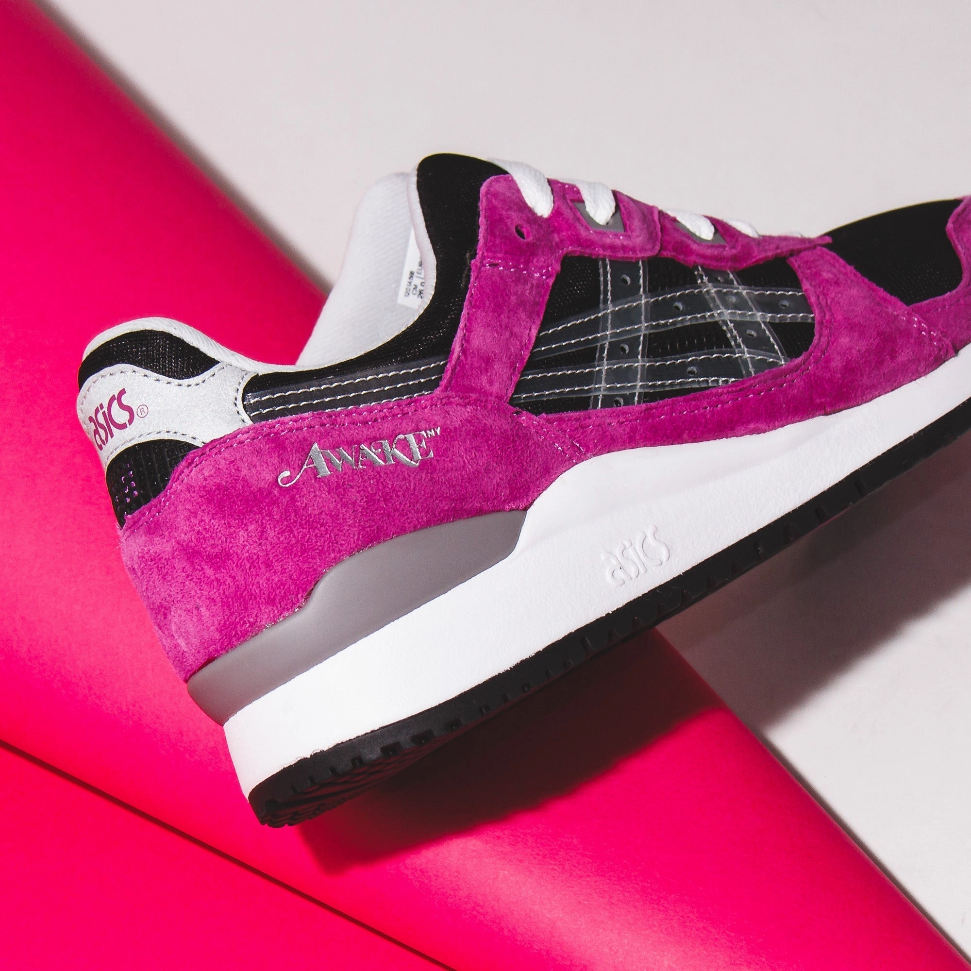 Asics Men x Awake NY Gel-Lyte III OG Black Pink Core 1201A568-001 Street Walk Ready