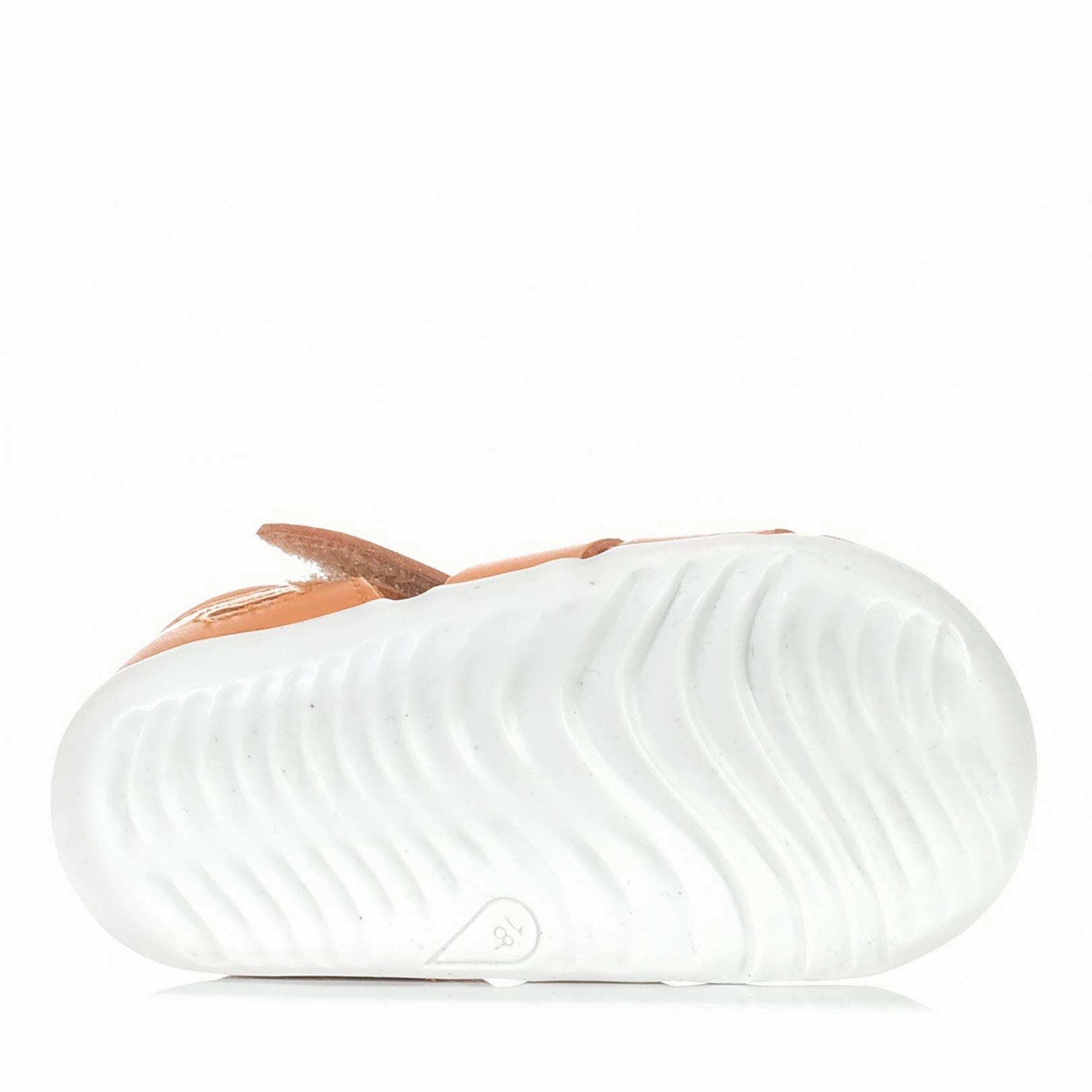 Bobux Step Up Tidal 732517 Apricot Crush Hugging Shape