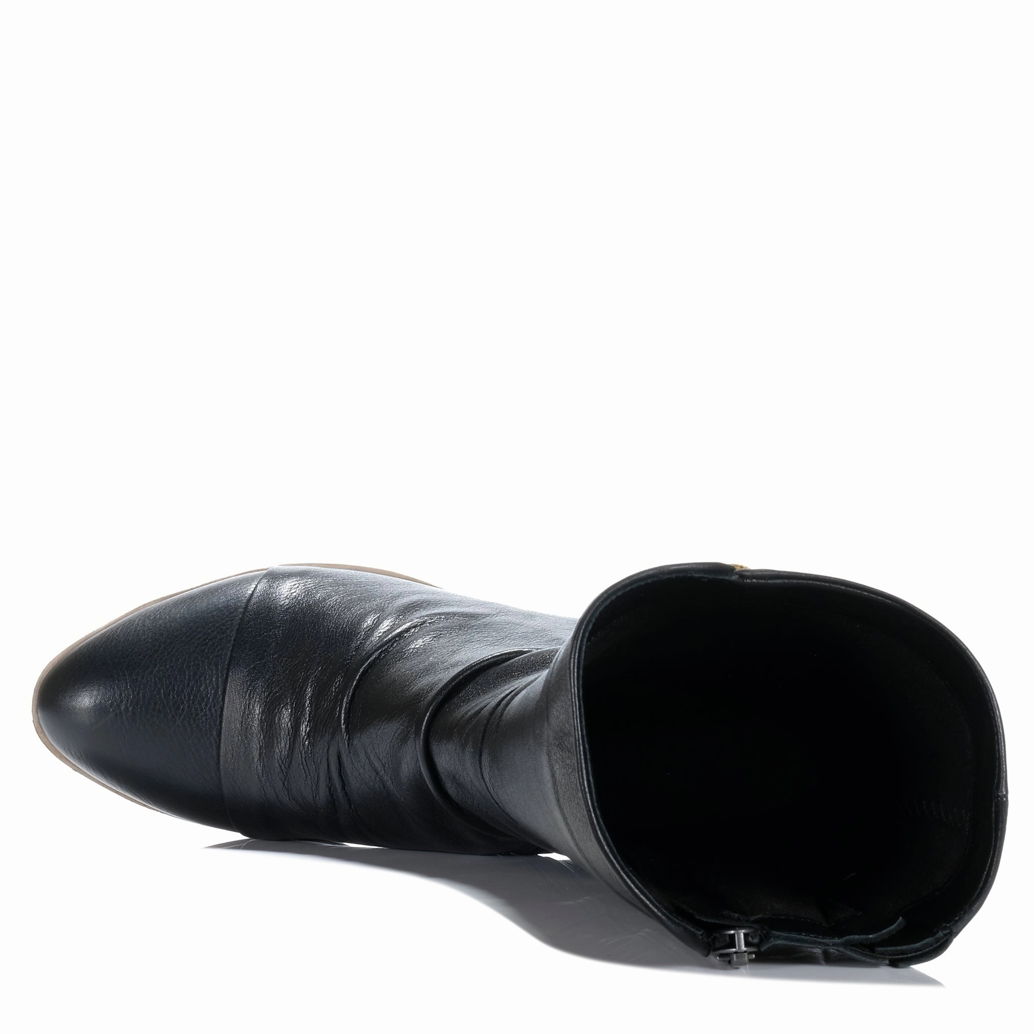 Cabello Bristol Black Minimal Design