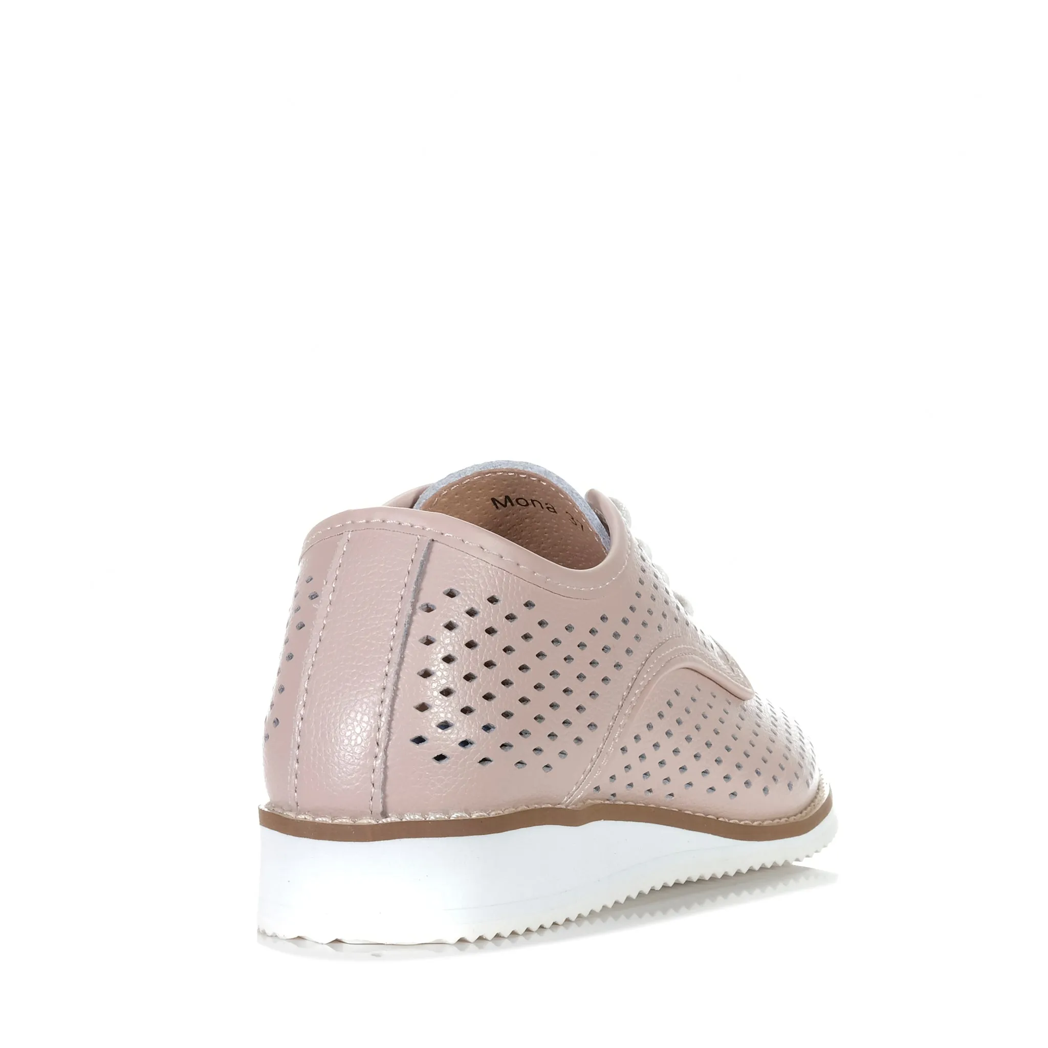 CC Resorts Mona Blush Active Lifestyle