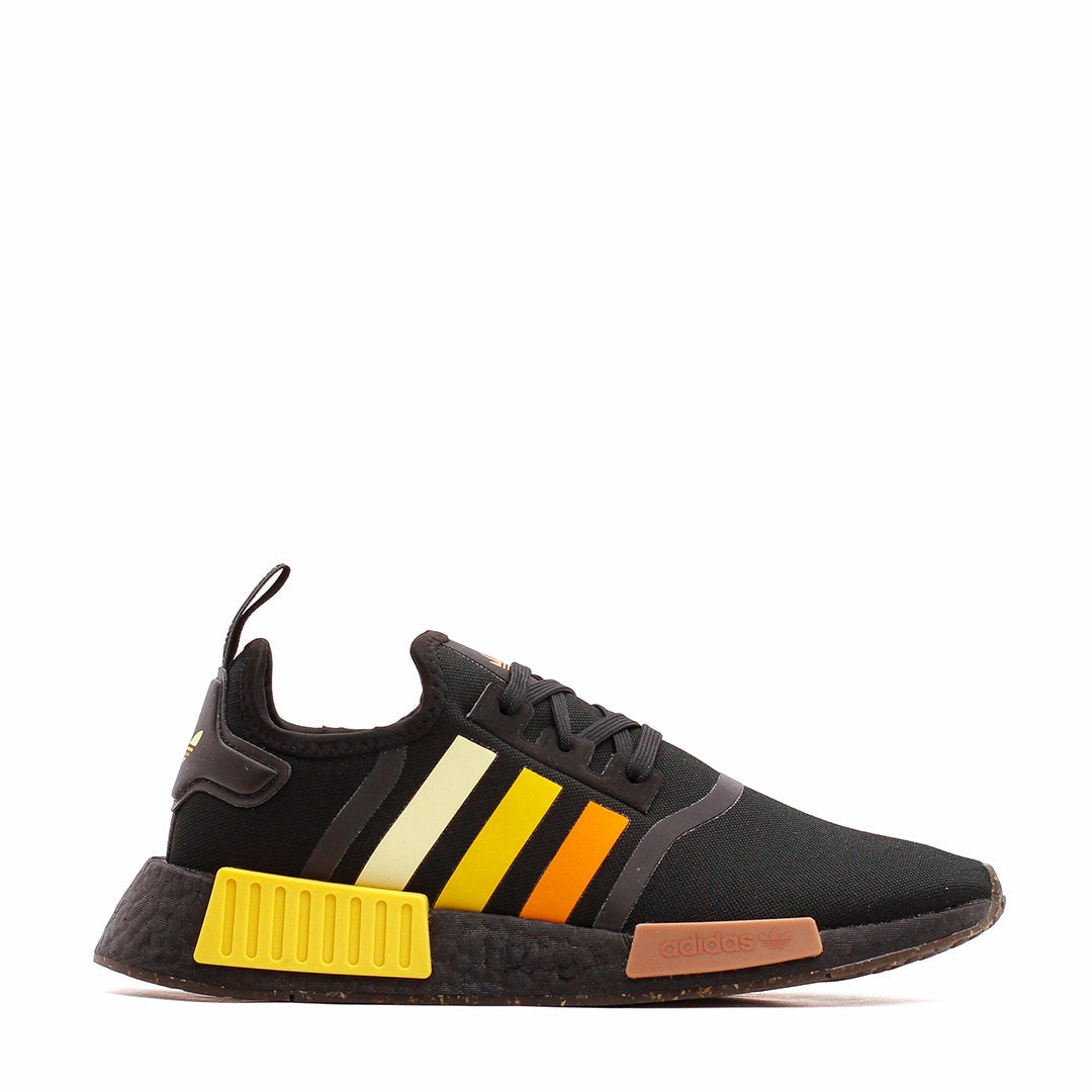 Relaxed Look Adidas Originals Men NMD R1 Boost Black HQ4561