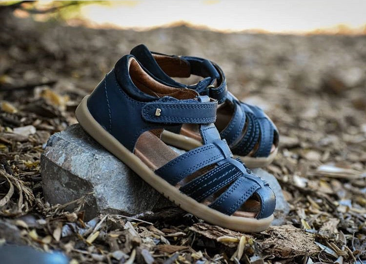 Comfortable Walk Bobux KID  Roam Sandal - Navy