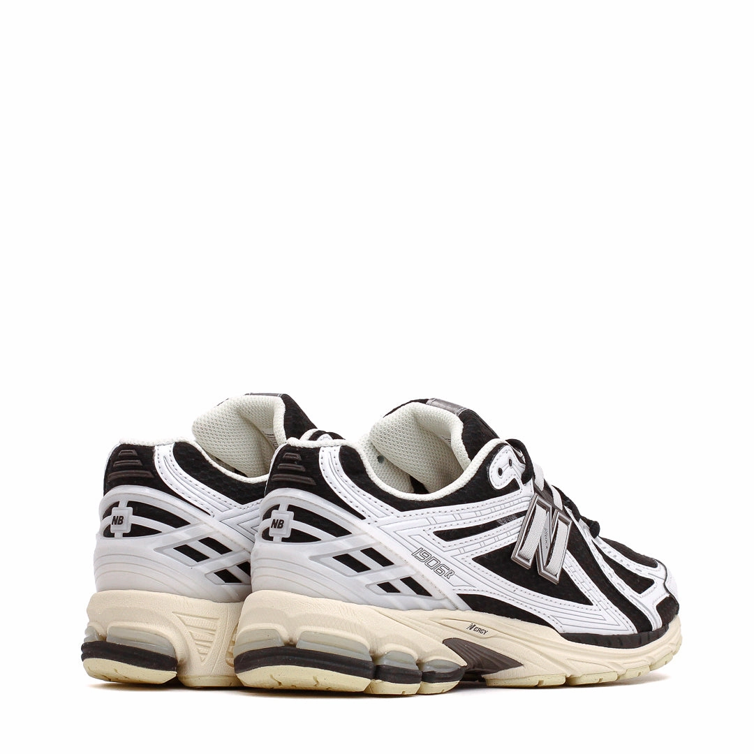 Comfy Fit New Balance Unisex 1906R White Black Metallic U1906RCI