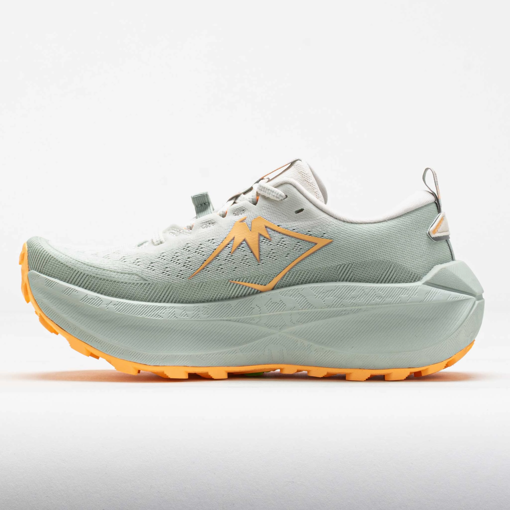 Core Fit ASICS Trabuco Max 4 Women's Cream/Dusty Steppe