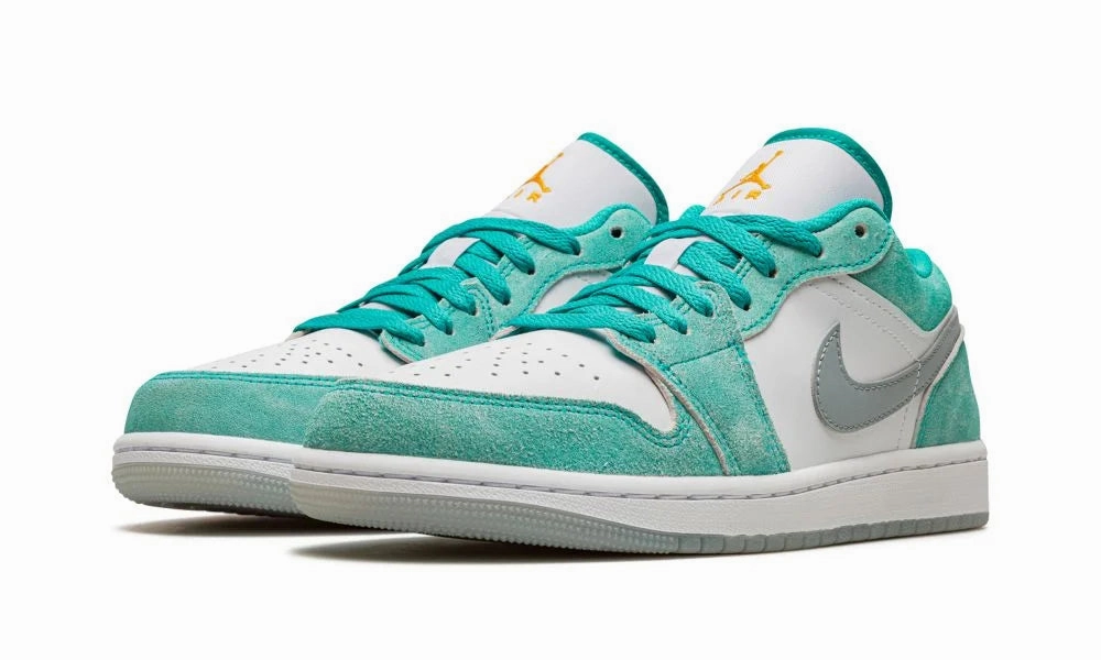 Cushioned Upper Air Jordan 1 Low Emerald