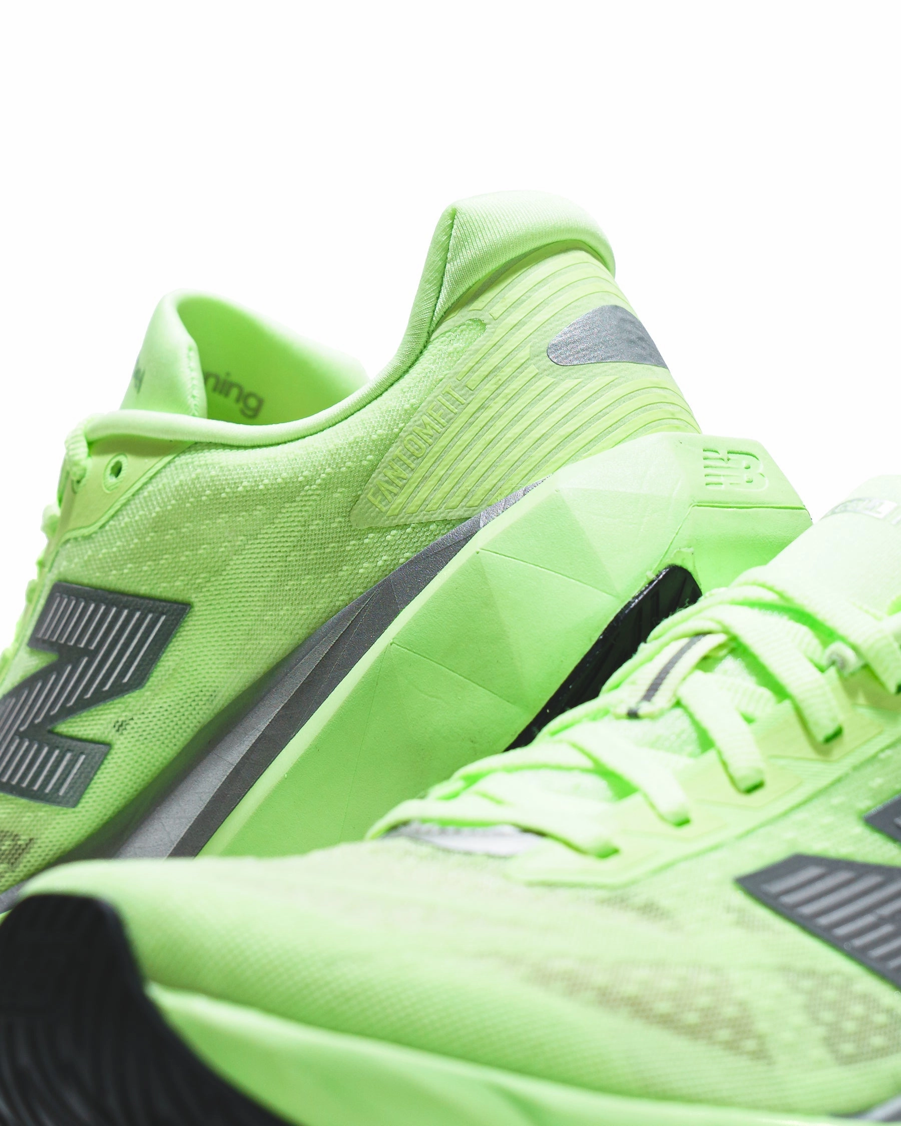 Daily Casual New Balance Men FuelCell Rebel v5 Mint Flash MFCXLZ5