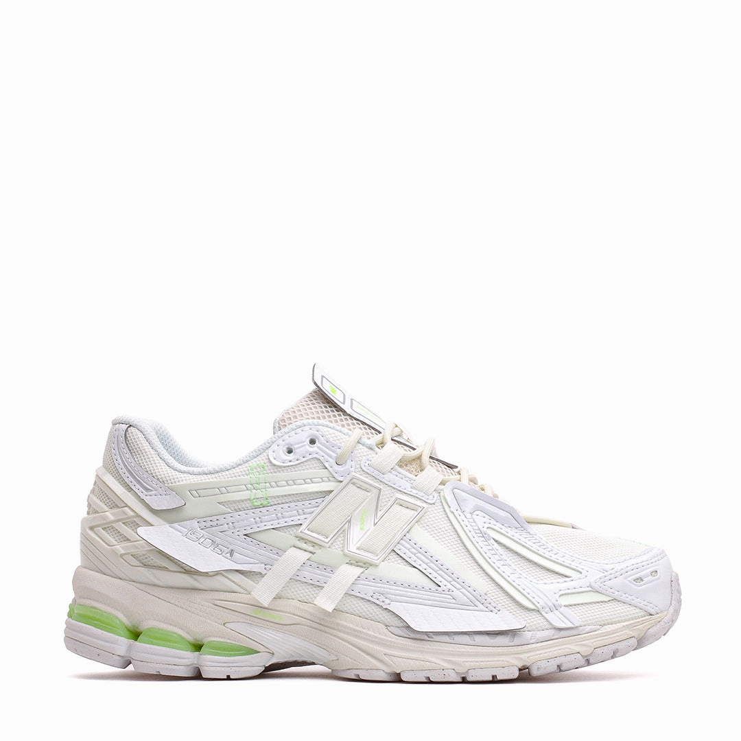 Soft Padding Street Cool New Balance Unisex 1906A White Green Core U1906AE
