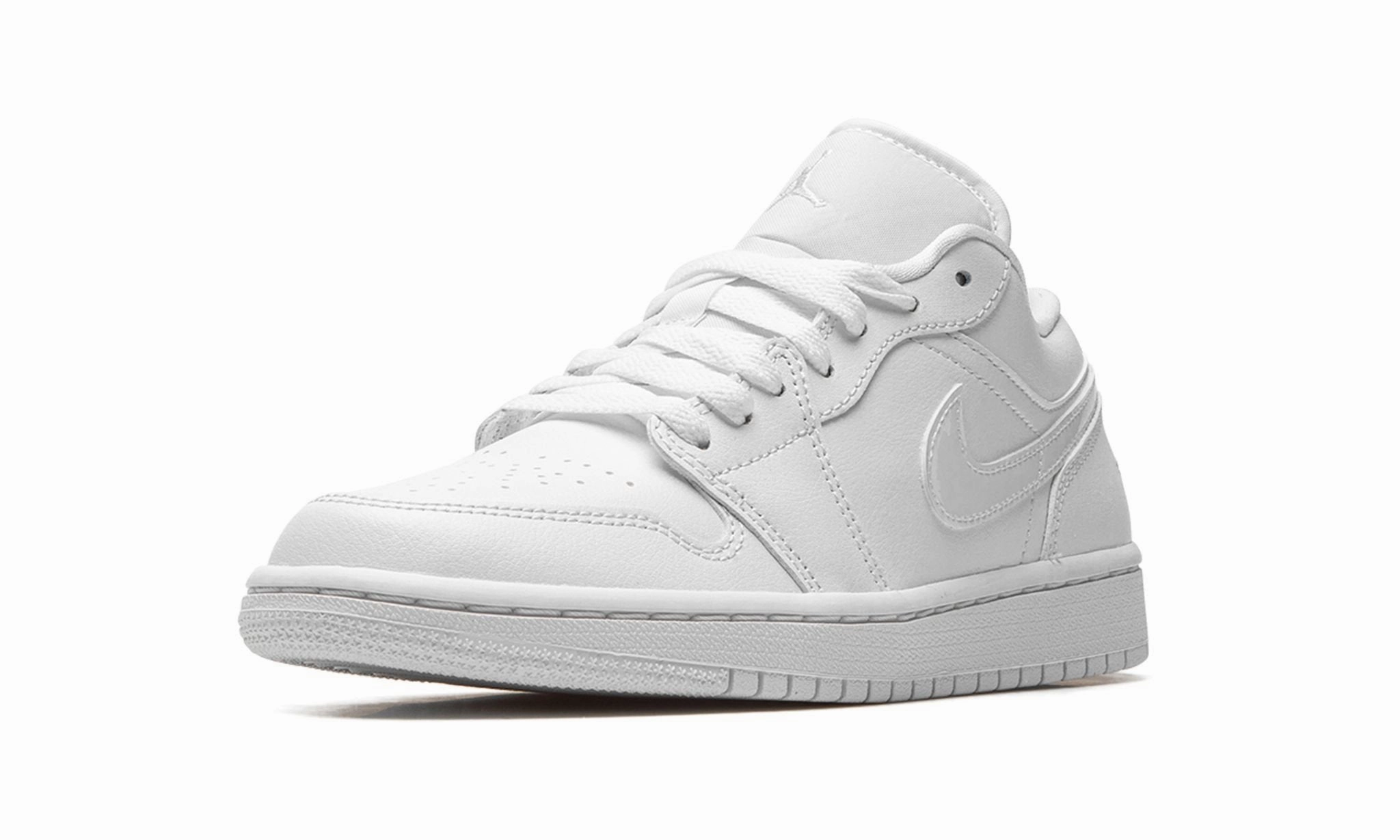 Daily Step-On Move Layer Wmns Air Jordan 1 Low Triple White