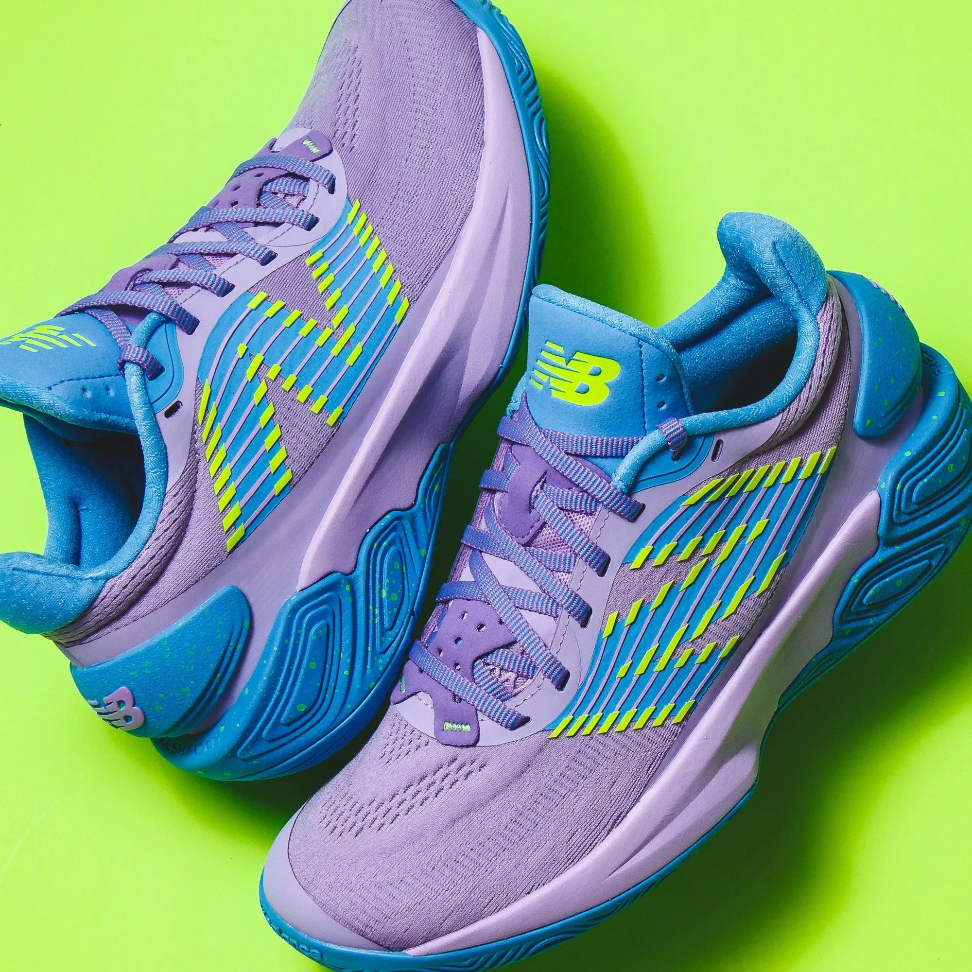 Dynamic Stability New Balance Basketball Men TWO WXY v5 Lilac Glo BB2WYCG5