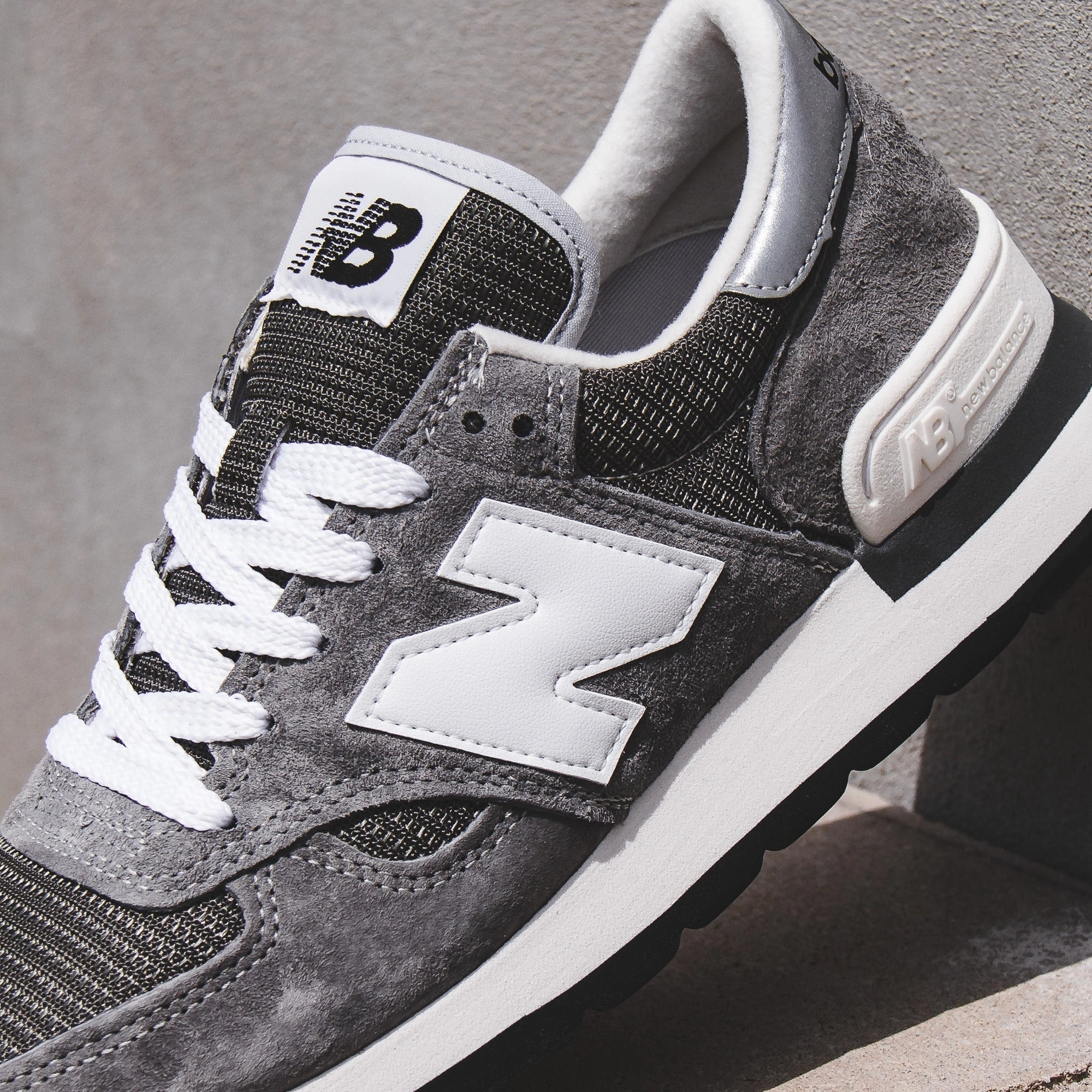 Easy Glide Move-In New Balance Men 990v1 Grey Made in USA M990GR1