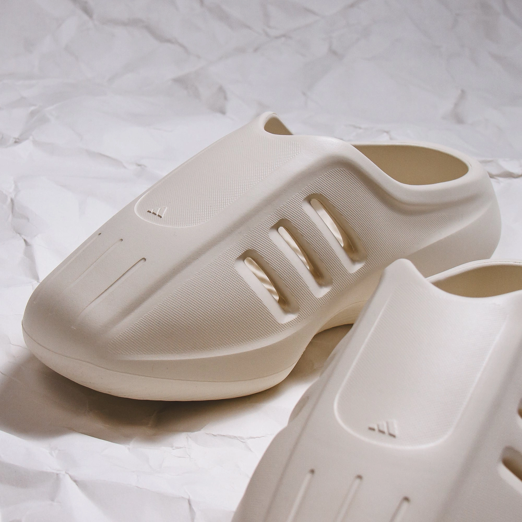 Easy Pack Adidas Men adiFOM IIInfinity Mule White JH6766