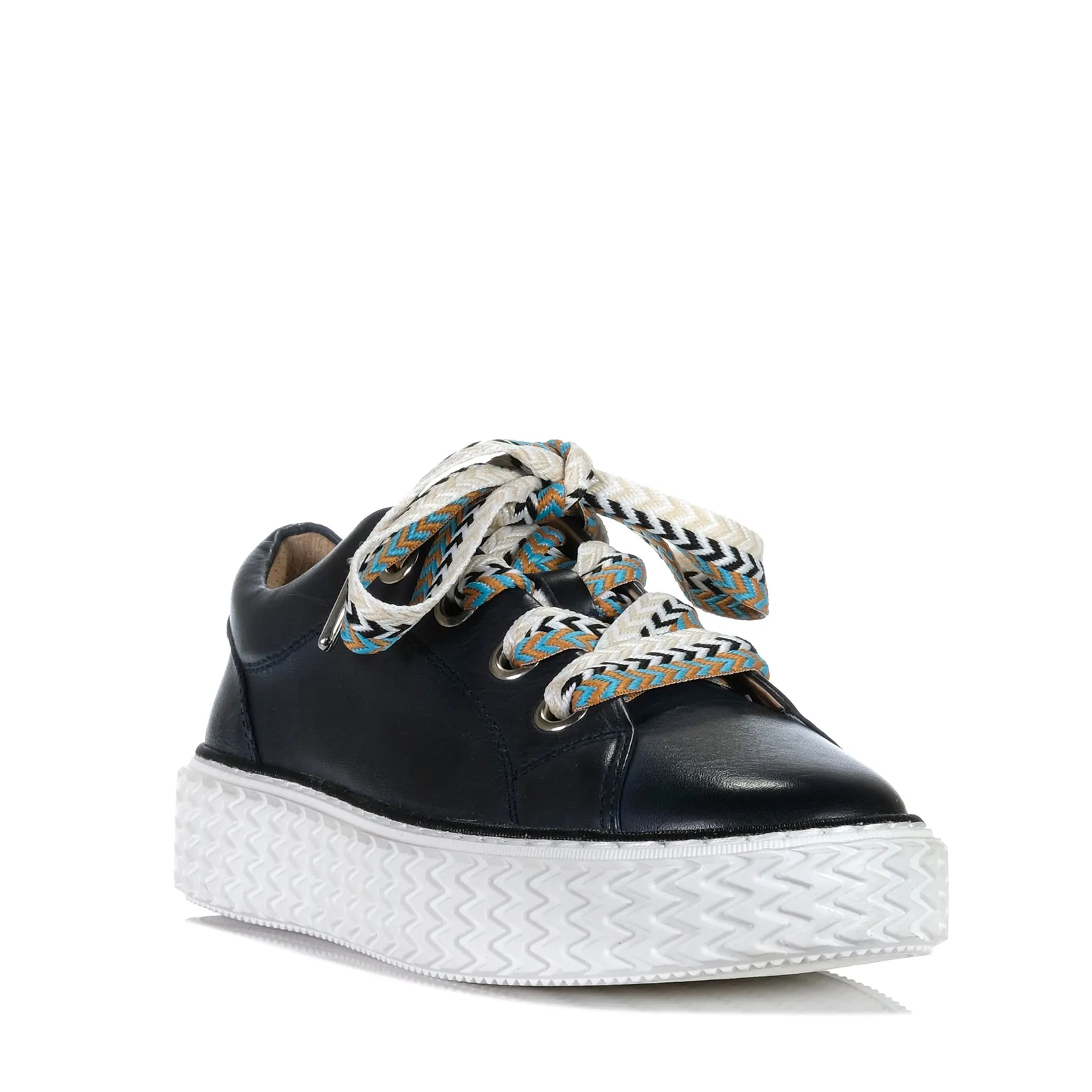 EOS Trinsic Navy Street traction