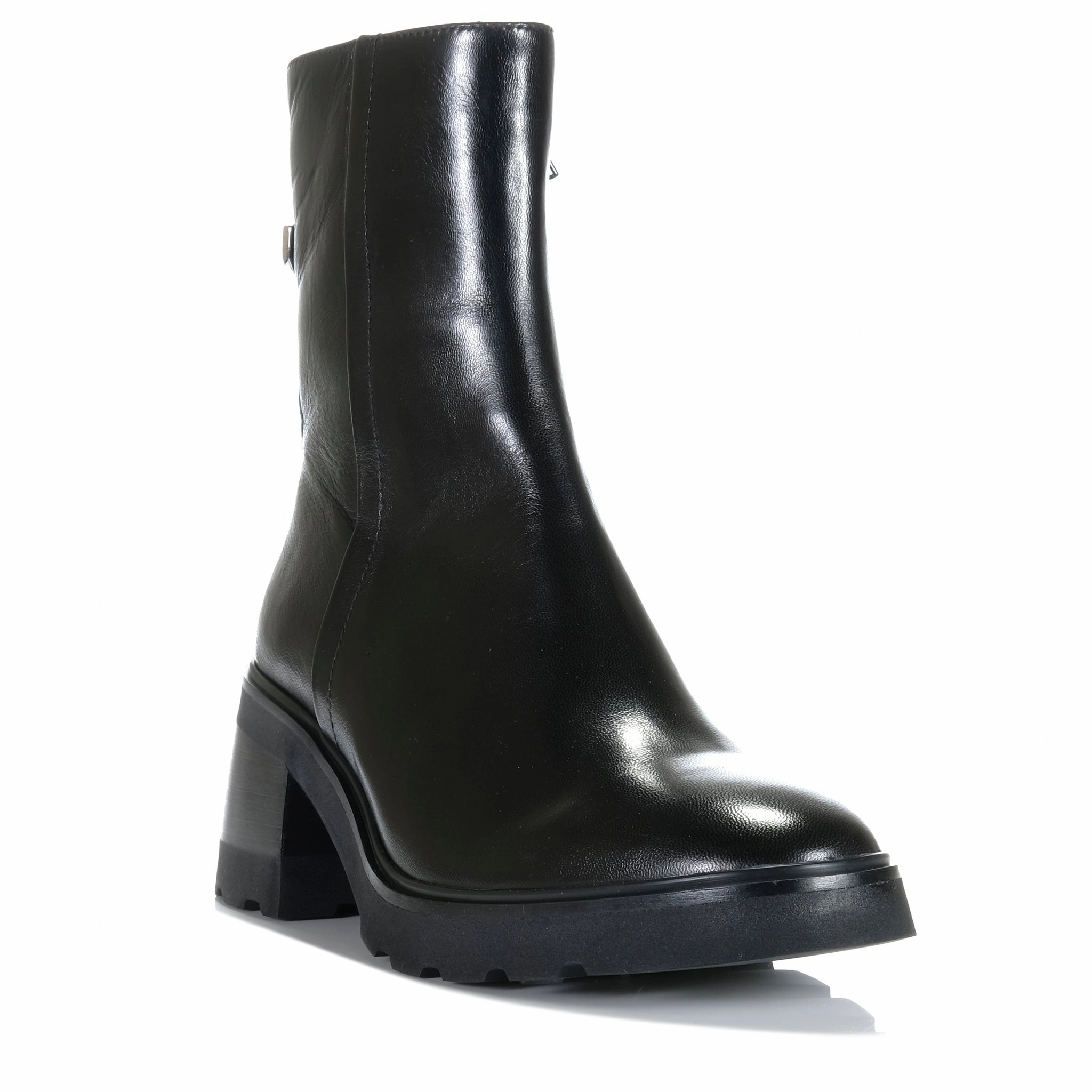 EOS Finley Black Slip-on