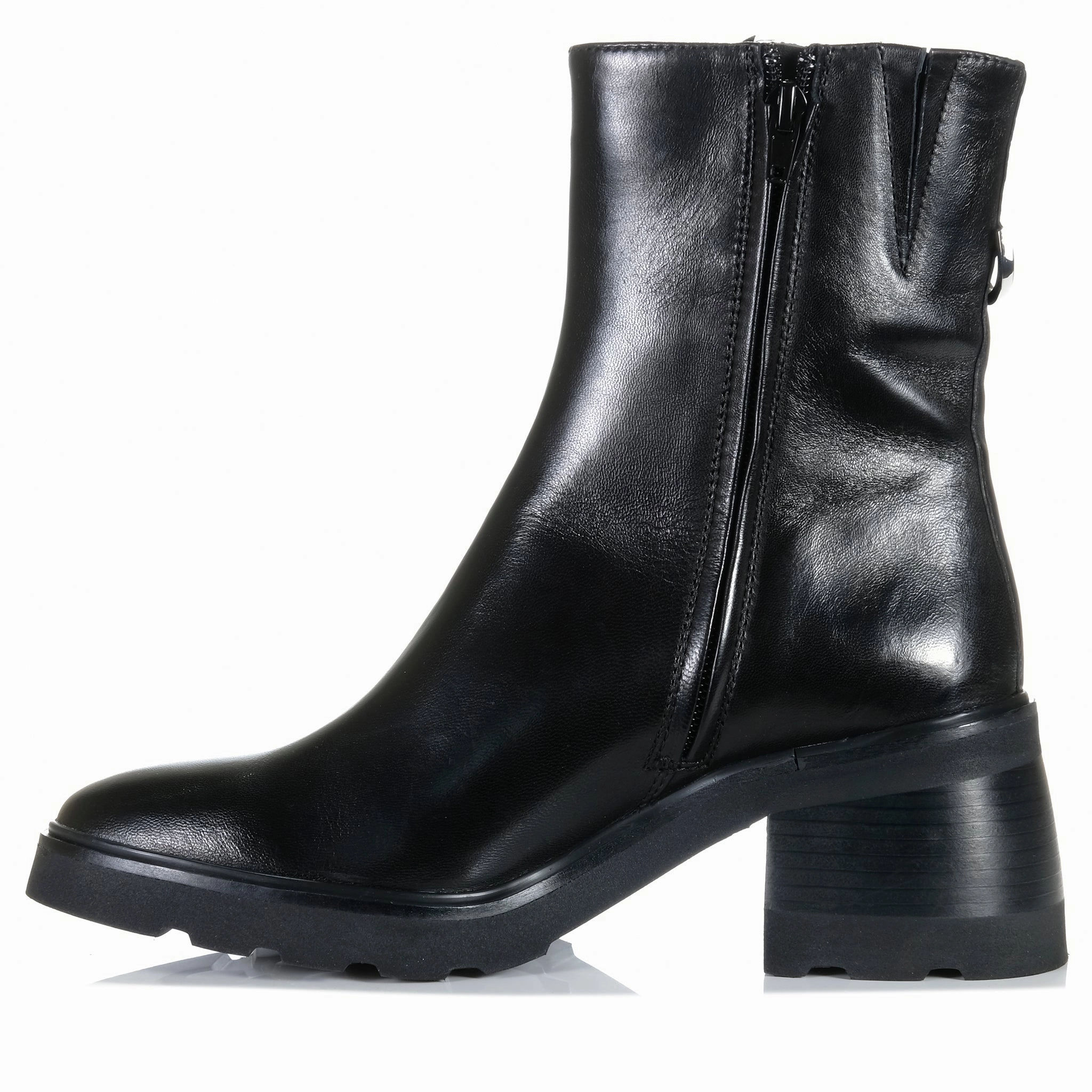 EOS Finley Black Slip-on