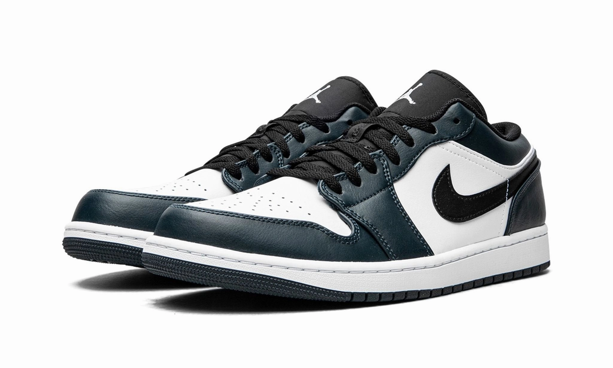 Everyday Look Air Jordan 1 Low Dark Teal