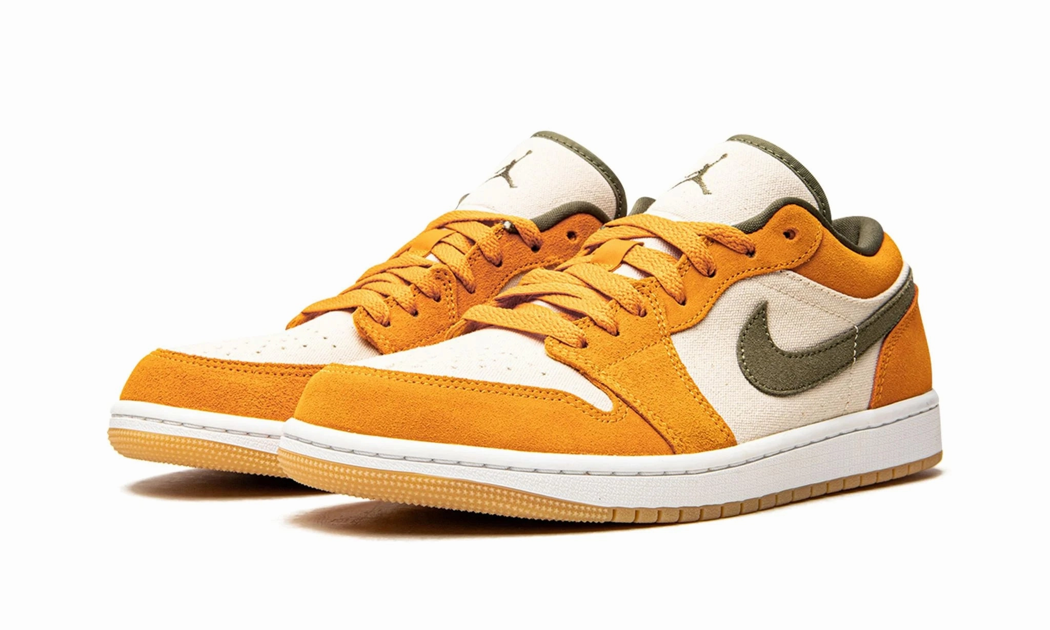 Everyday Travel Air Jordan 1 Low SE Light Curry