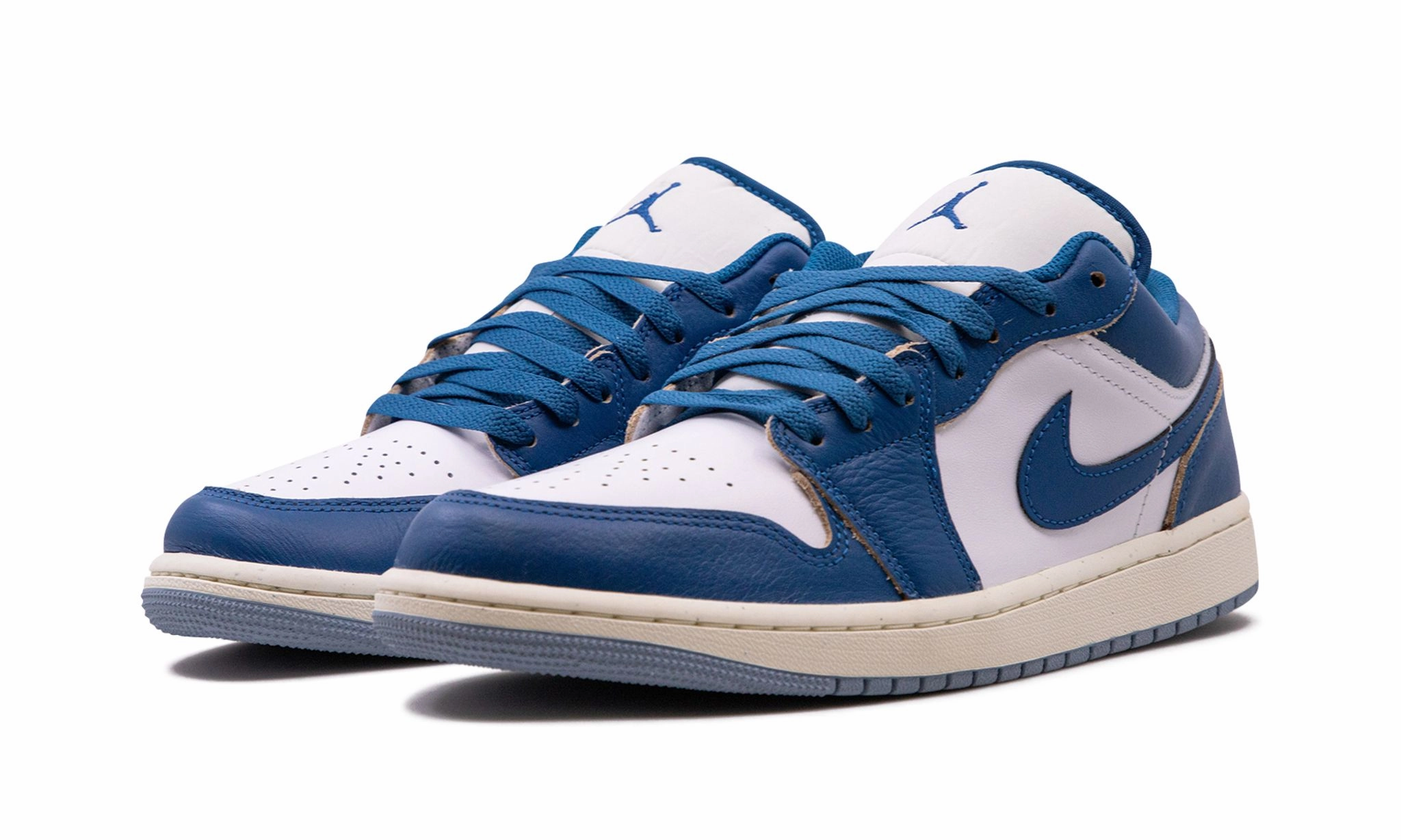 Everyday Use Air Jordan 1 Low SE 'Industrial Blue'
