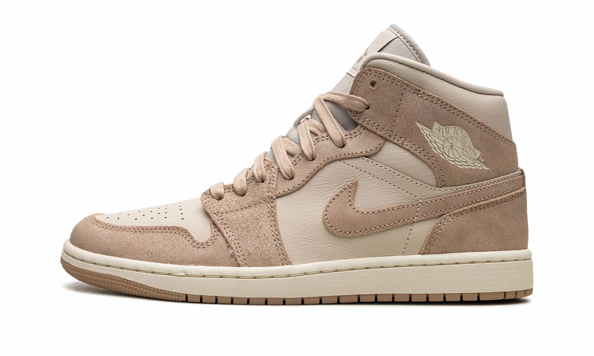 Lightweight Gear Adaptive Steps Wmns Air Jordan 1 Mid SE 'Legend Light Brown'