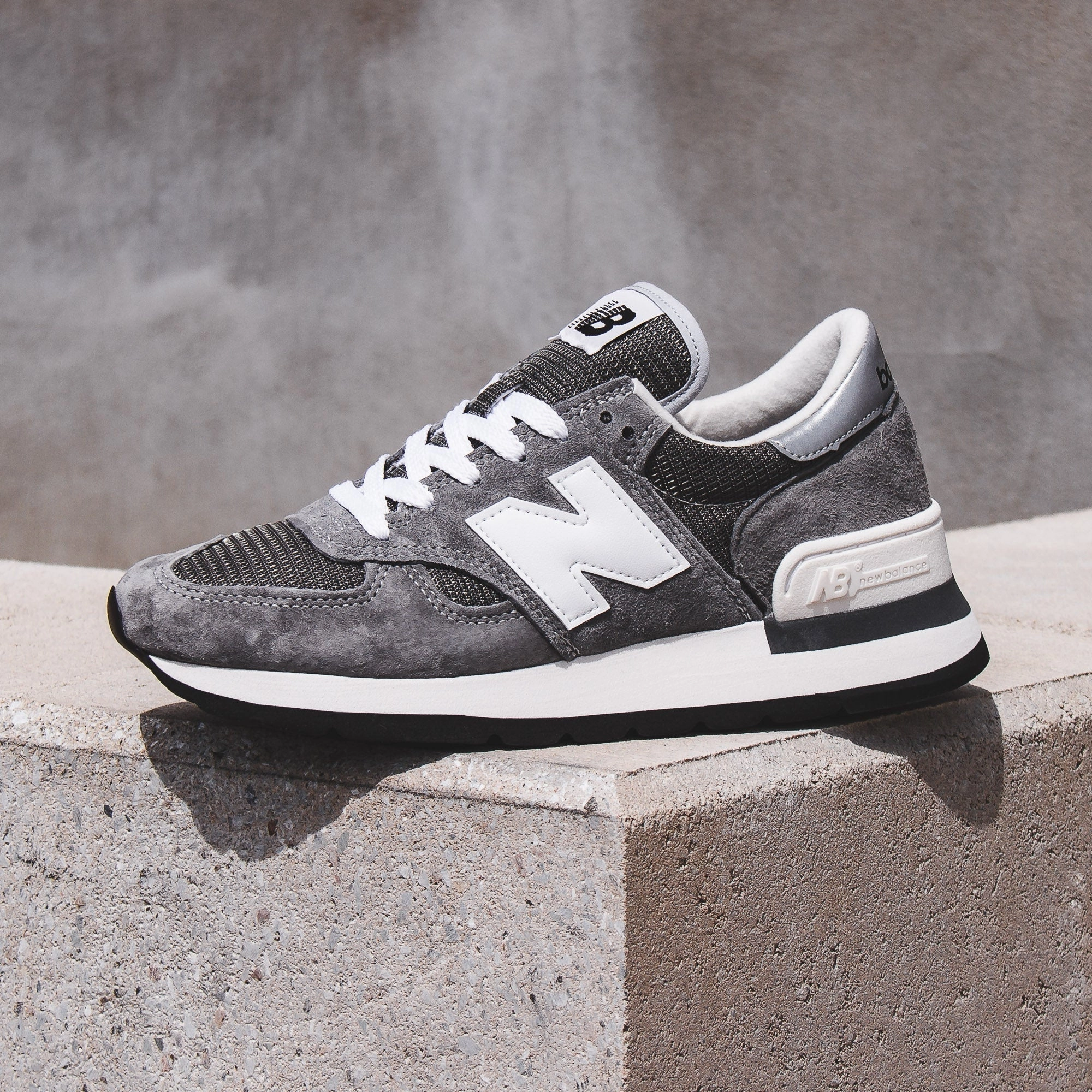 Flex Ease New Balance Men 990v1 Grey Made in USA M990GR1