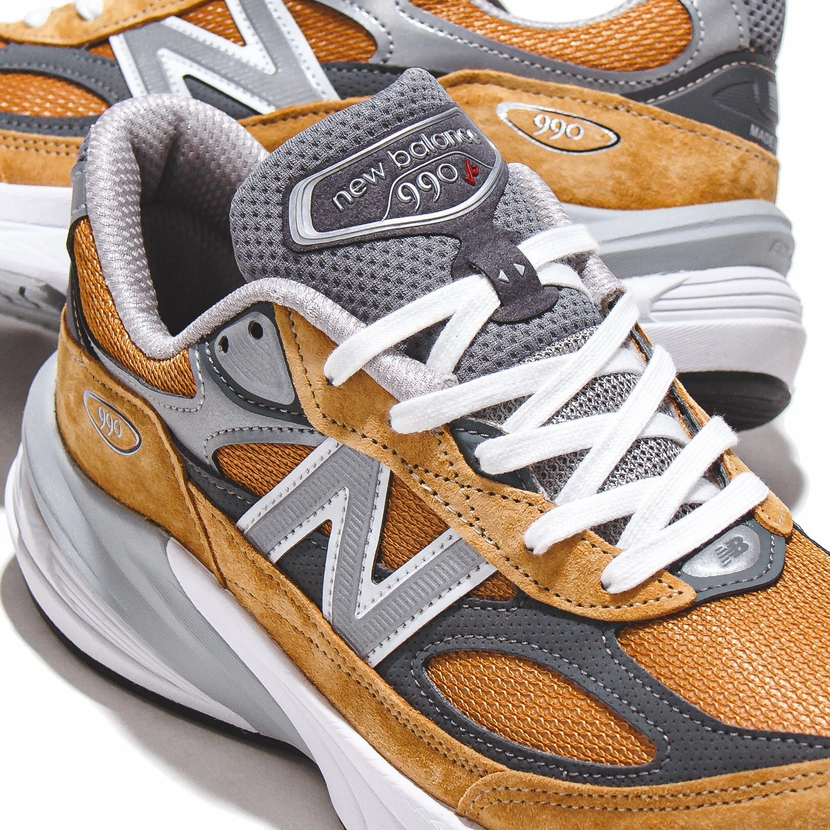 Flex Wear Men`s 990v6 Workwear Sneaker
