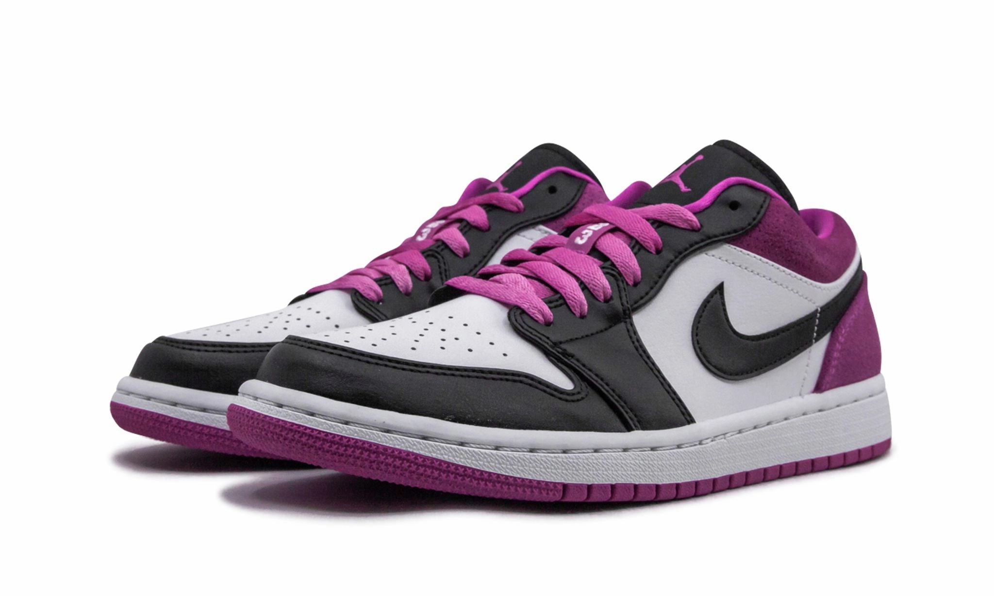 Flexible Step Air Jordan 1 Low SE Fuchsia