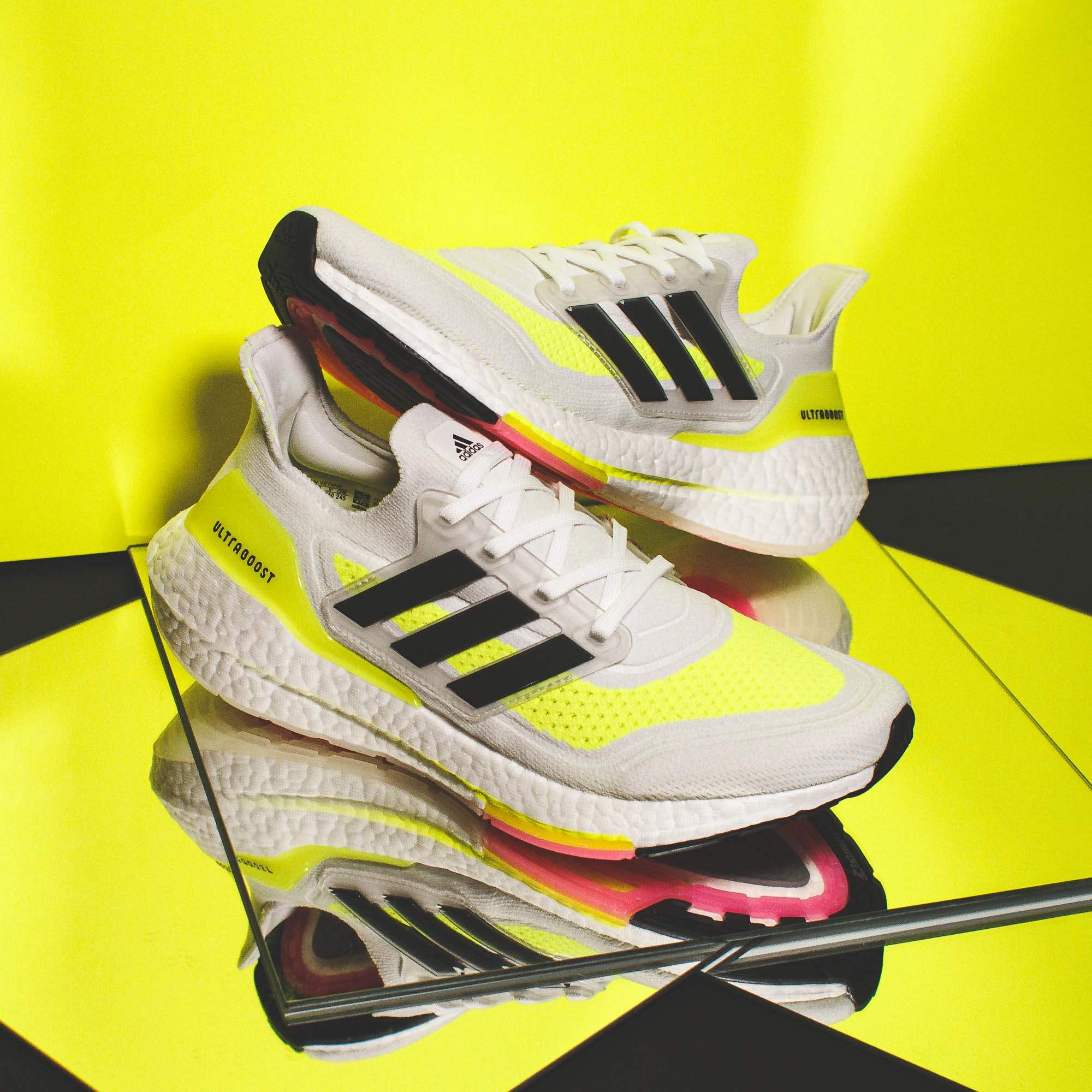 Flexible Step-In-Out Adidas Running Women Ultraboost 21 White Black Yellow FY0401